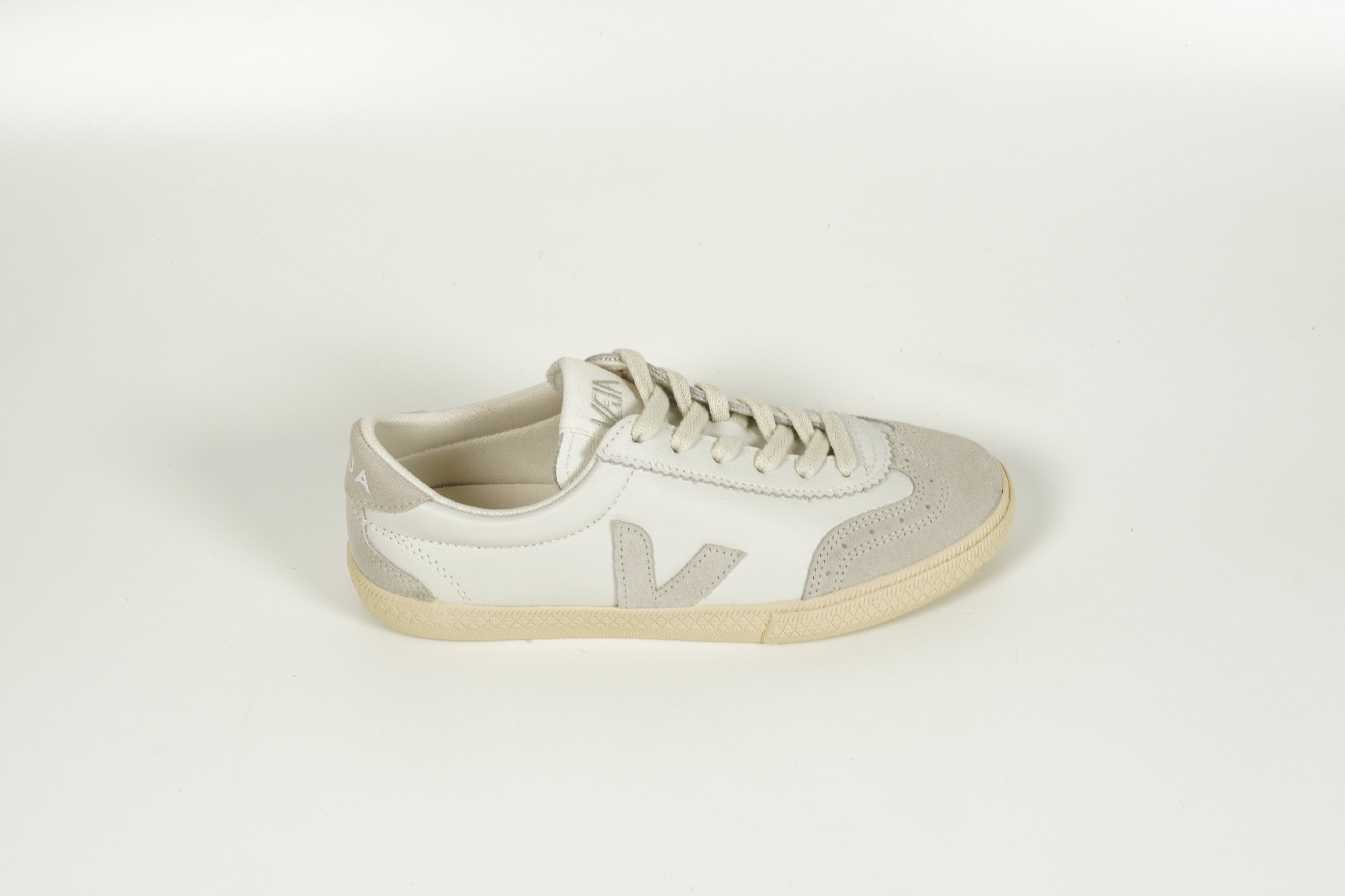 Sneaker Grau