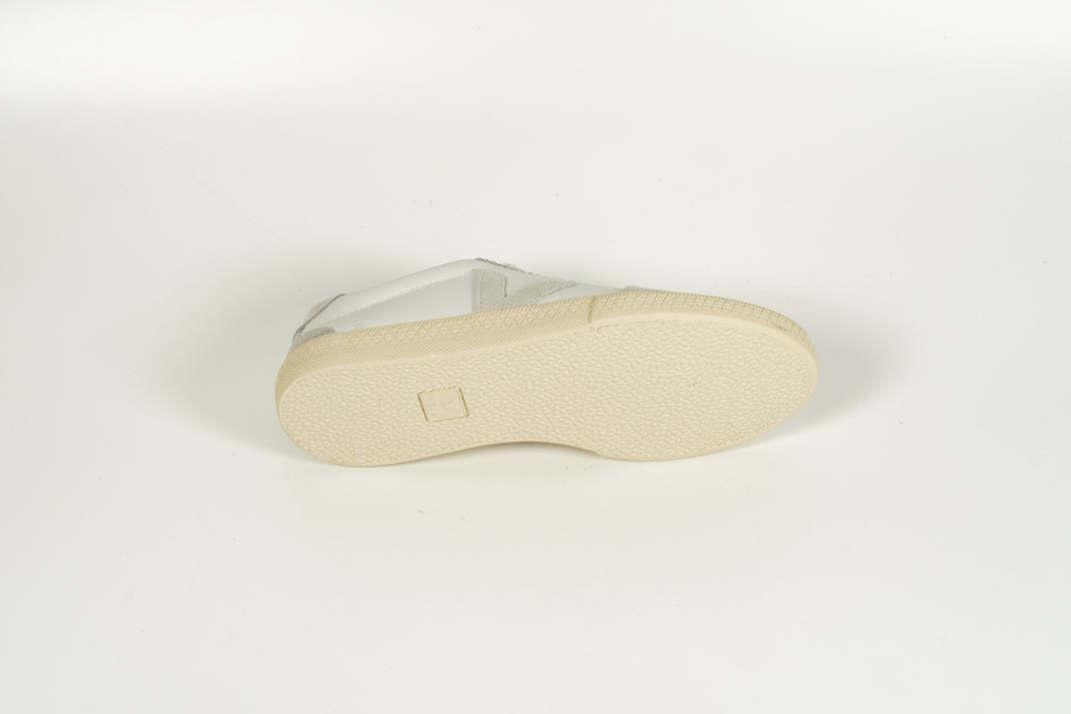 Baskets grises