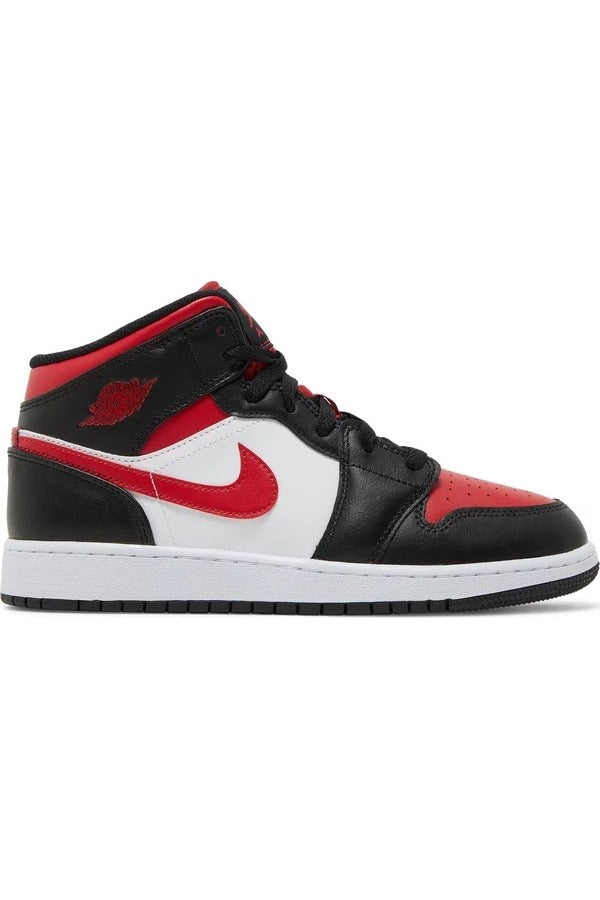 Jordan 1 Mid Feu Rouge