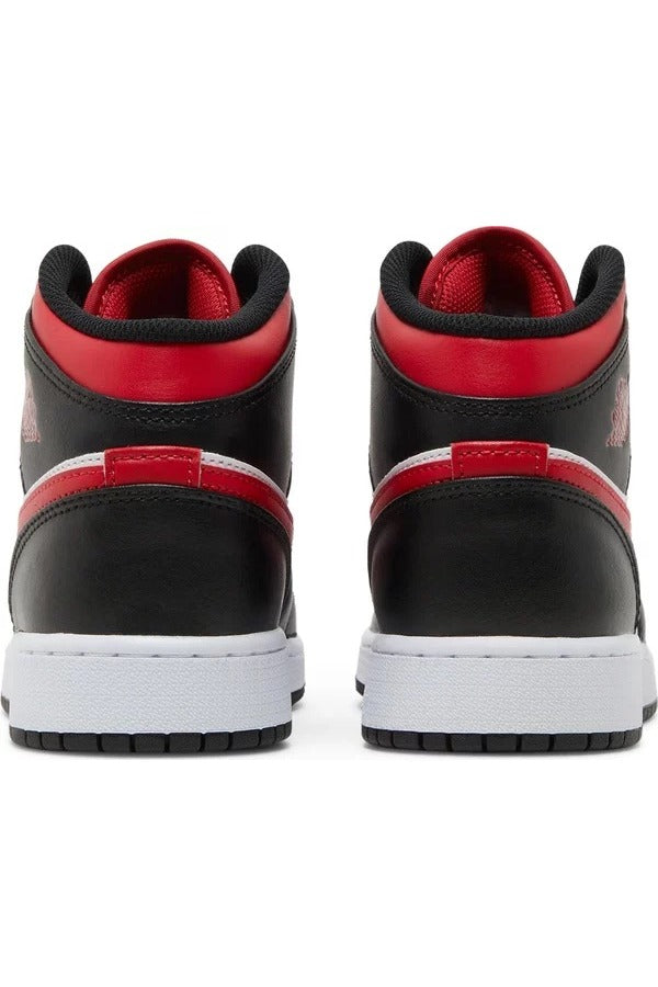 Jordan 1 Mid Feu Rouge