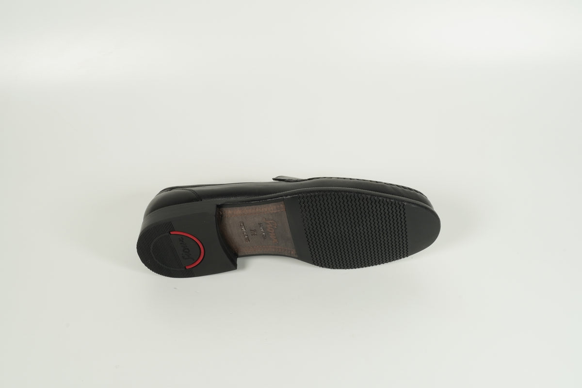 Moccasin Black