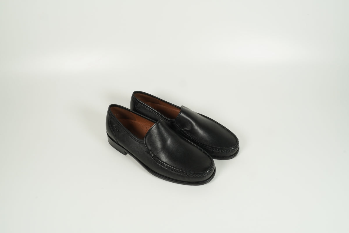Moccasin Black