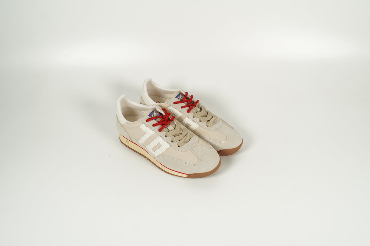 Sneaker Sand