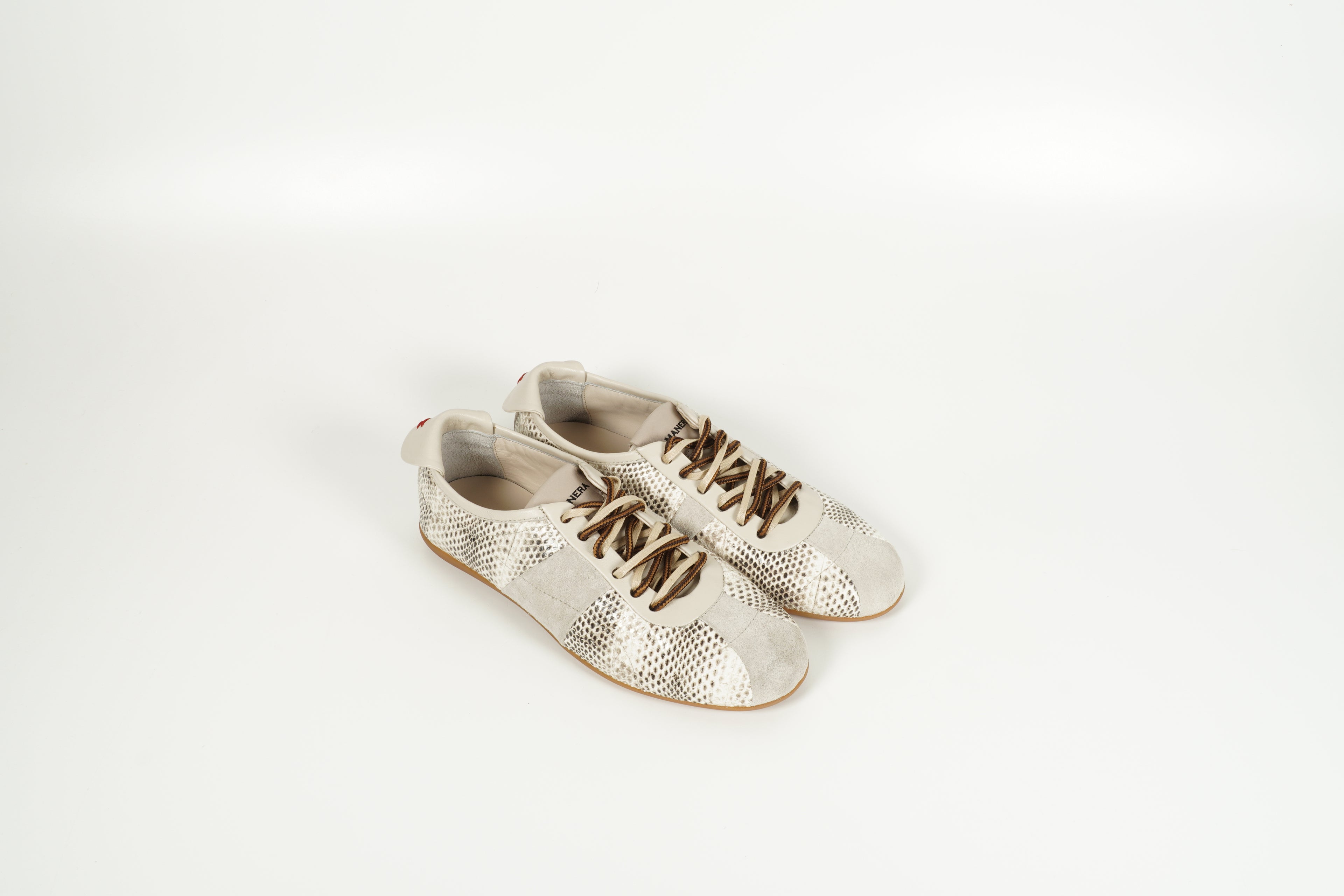 Sneaker Grau