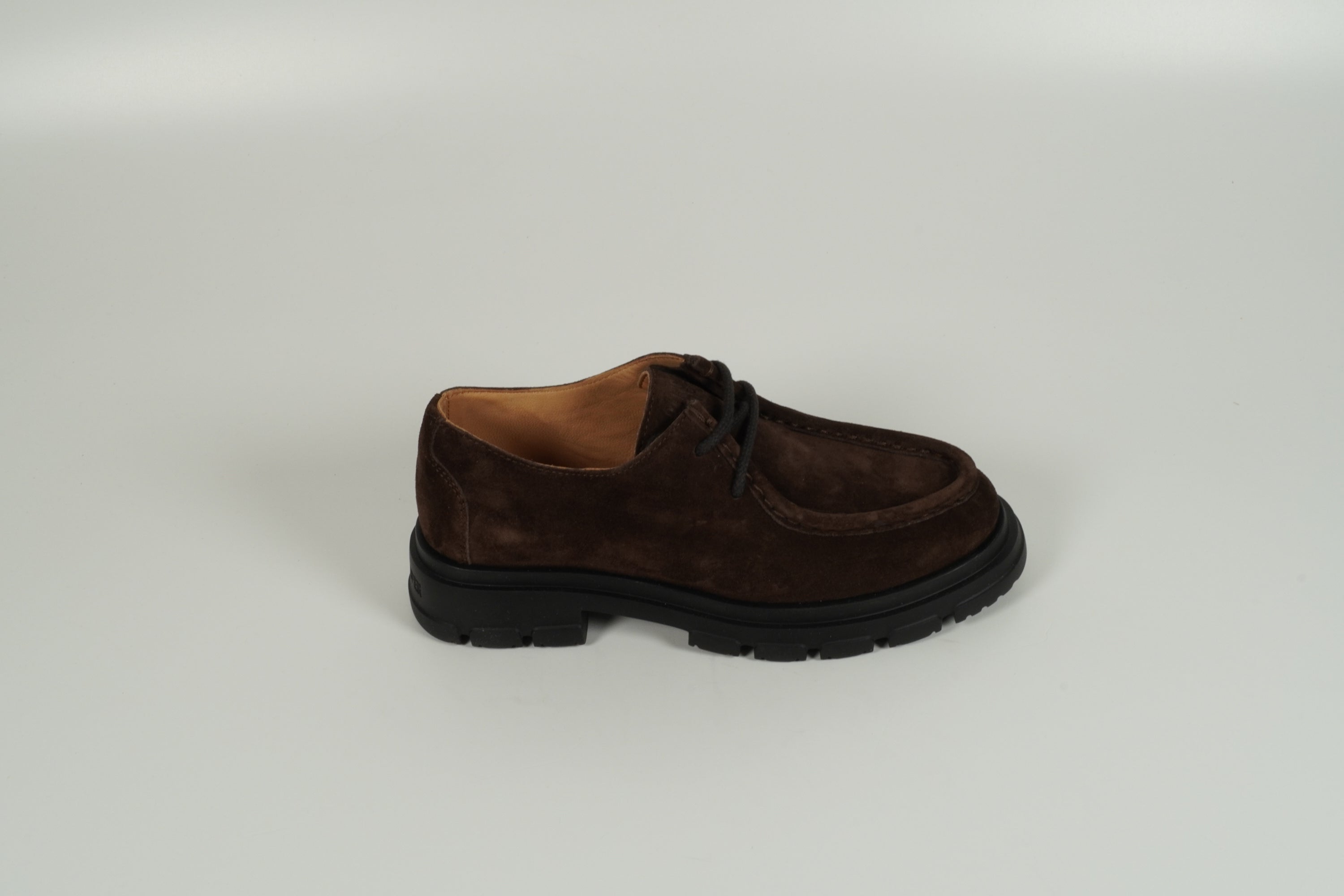 brown low shoe