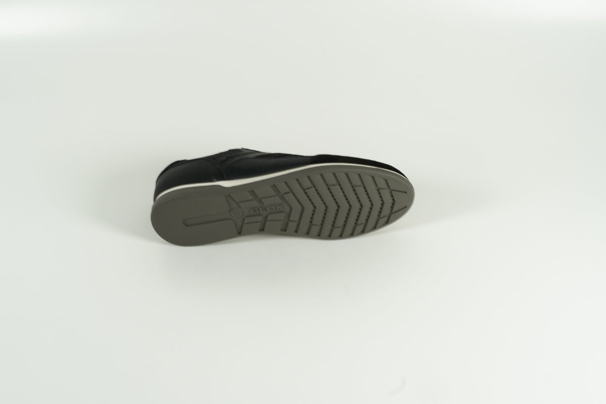 Sneaker Schwarz