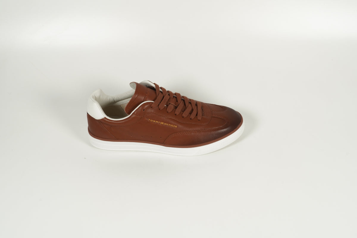Baskets marron