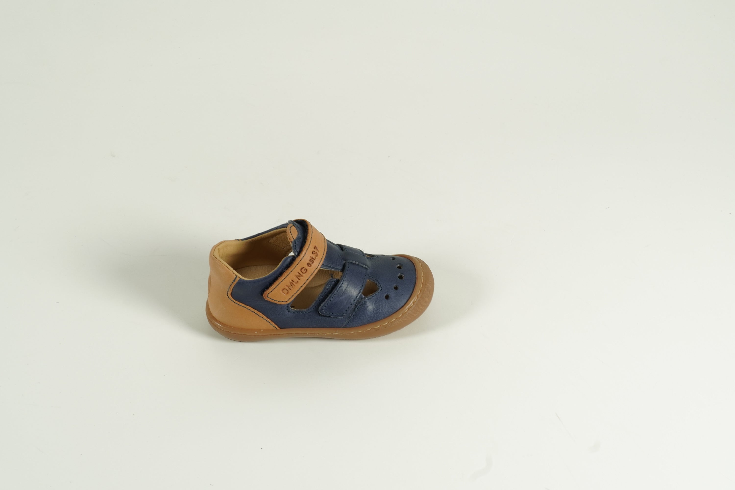 sandal learning running shoe