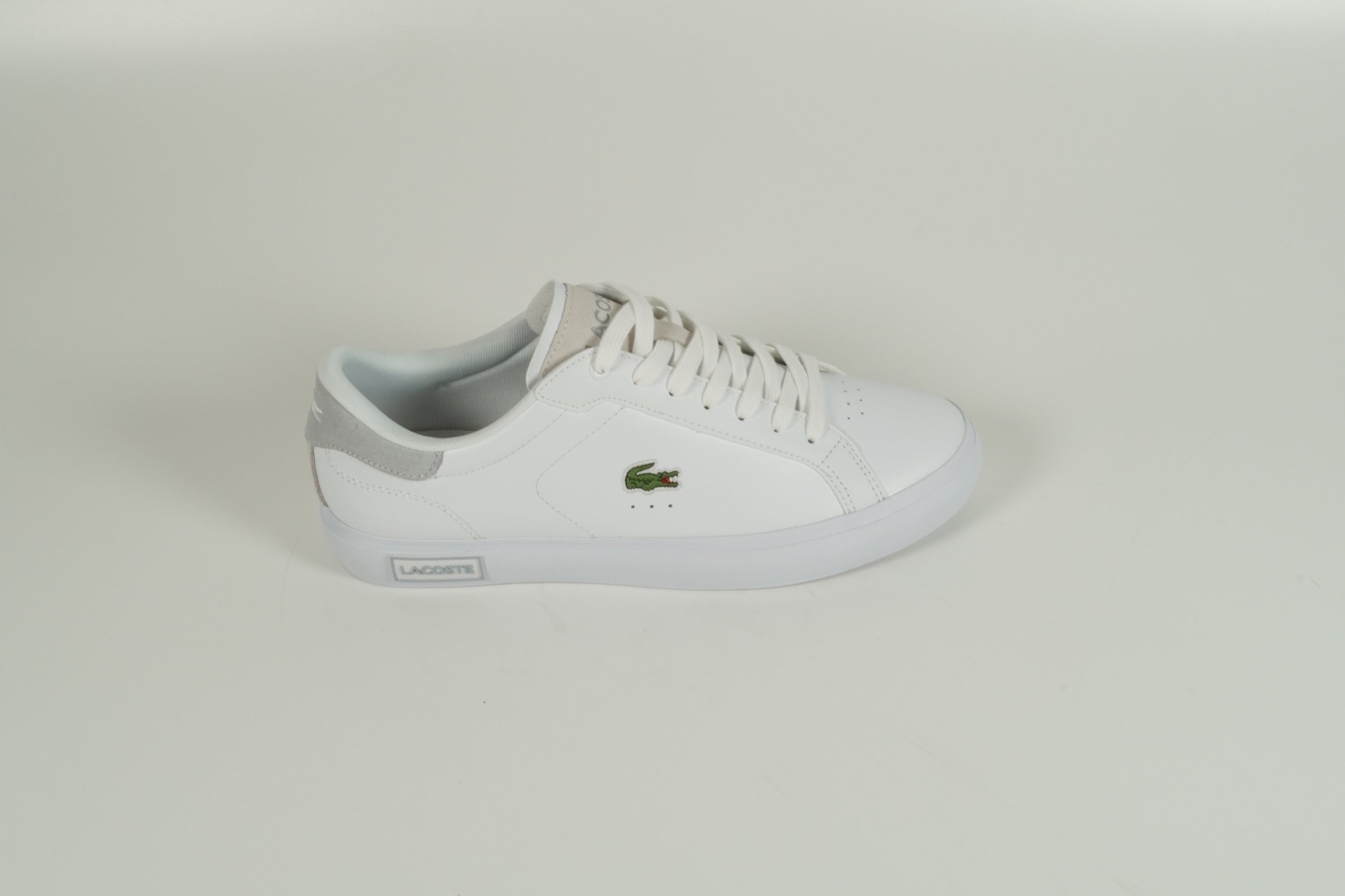 Baskets blanches