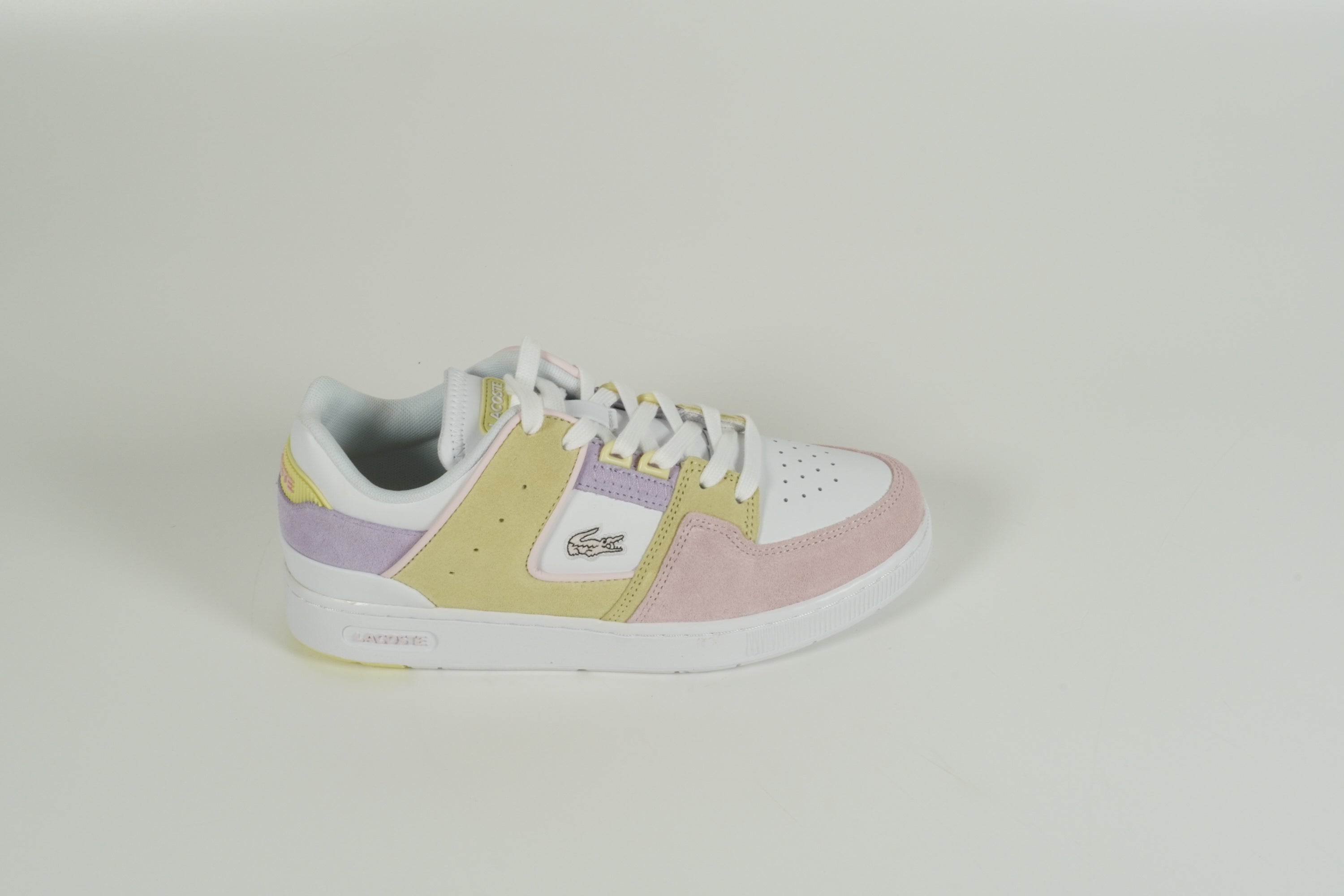 Mélange de couleurs de baskets