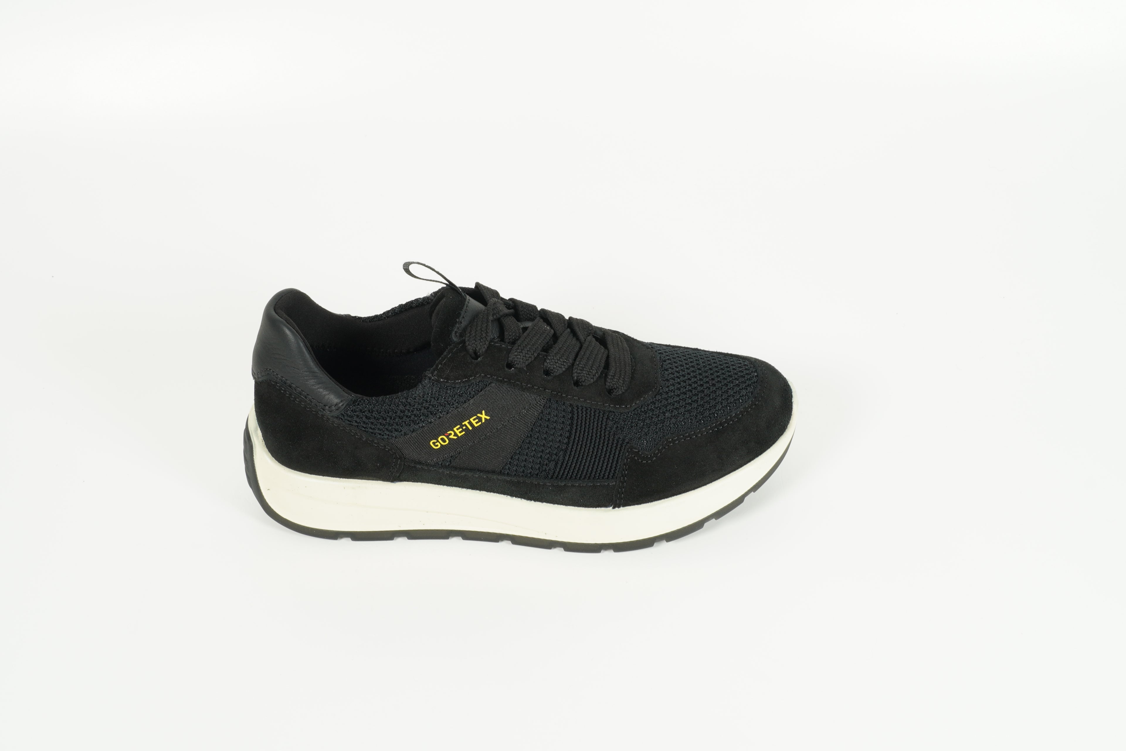 Sneaker Schwarz