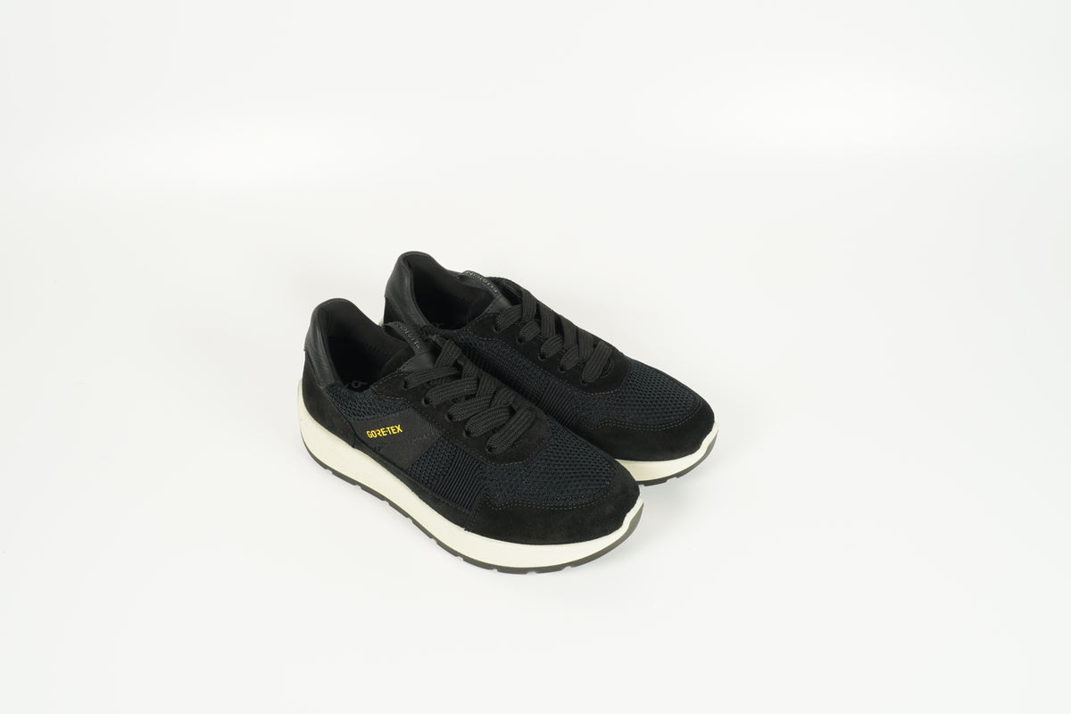 Sneaker Schwarz