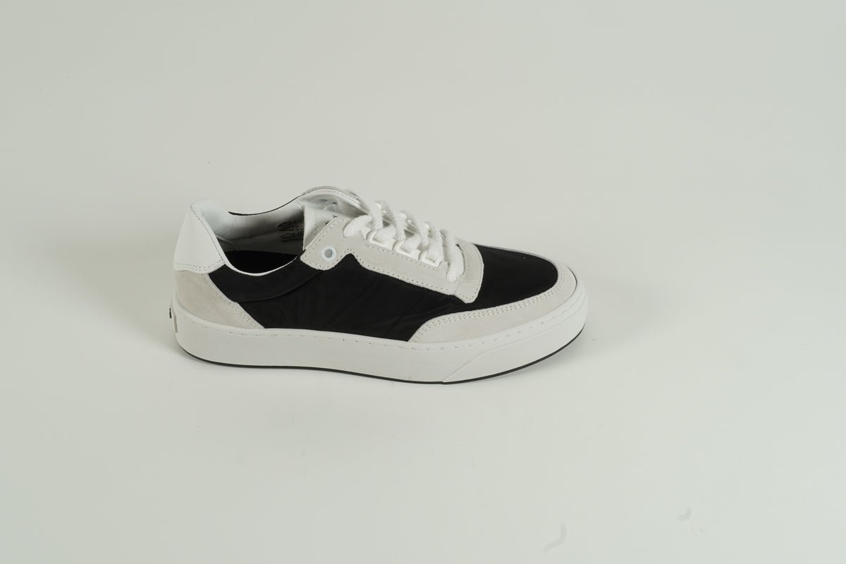 Baskets noires
