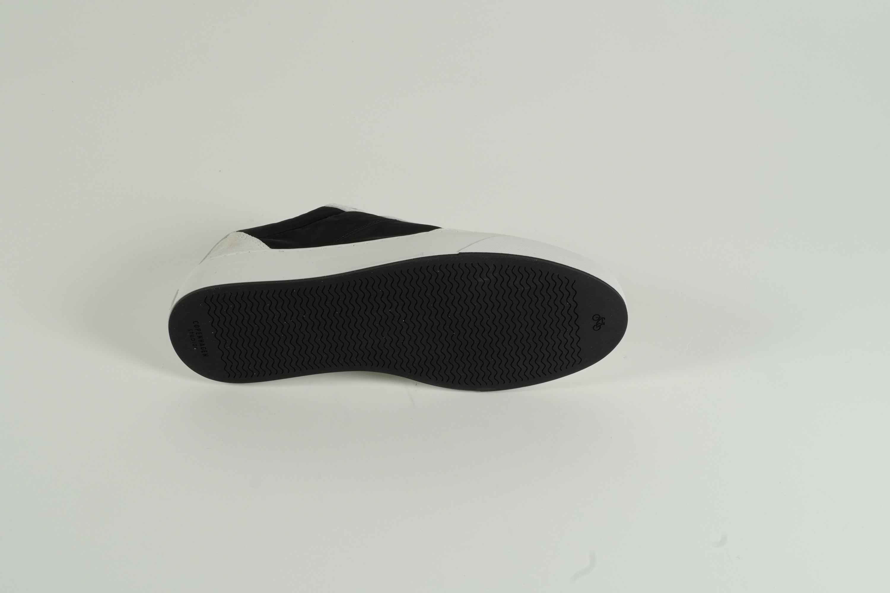 Baskets noires