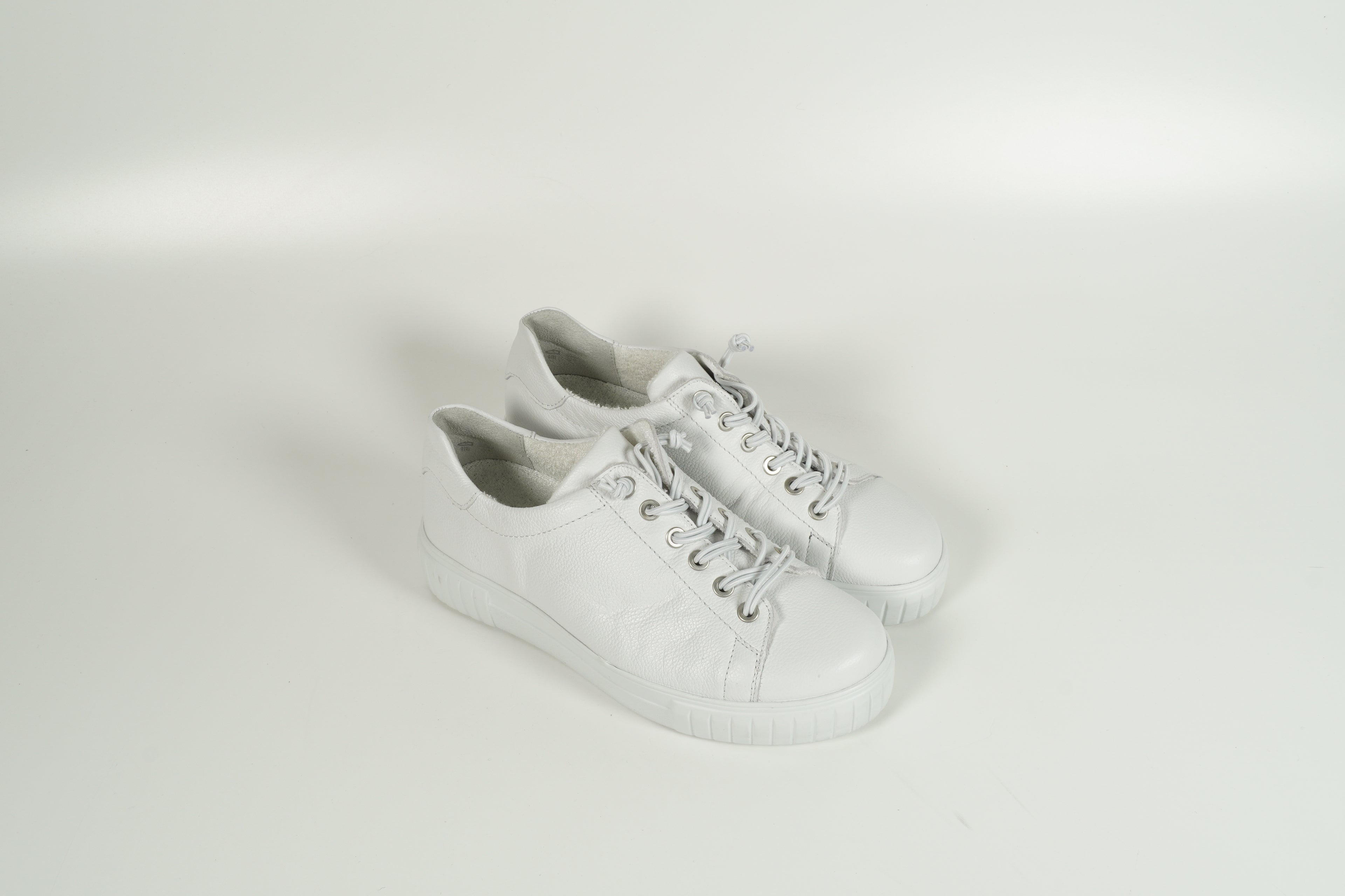 Sneaker White