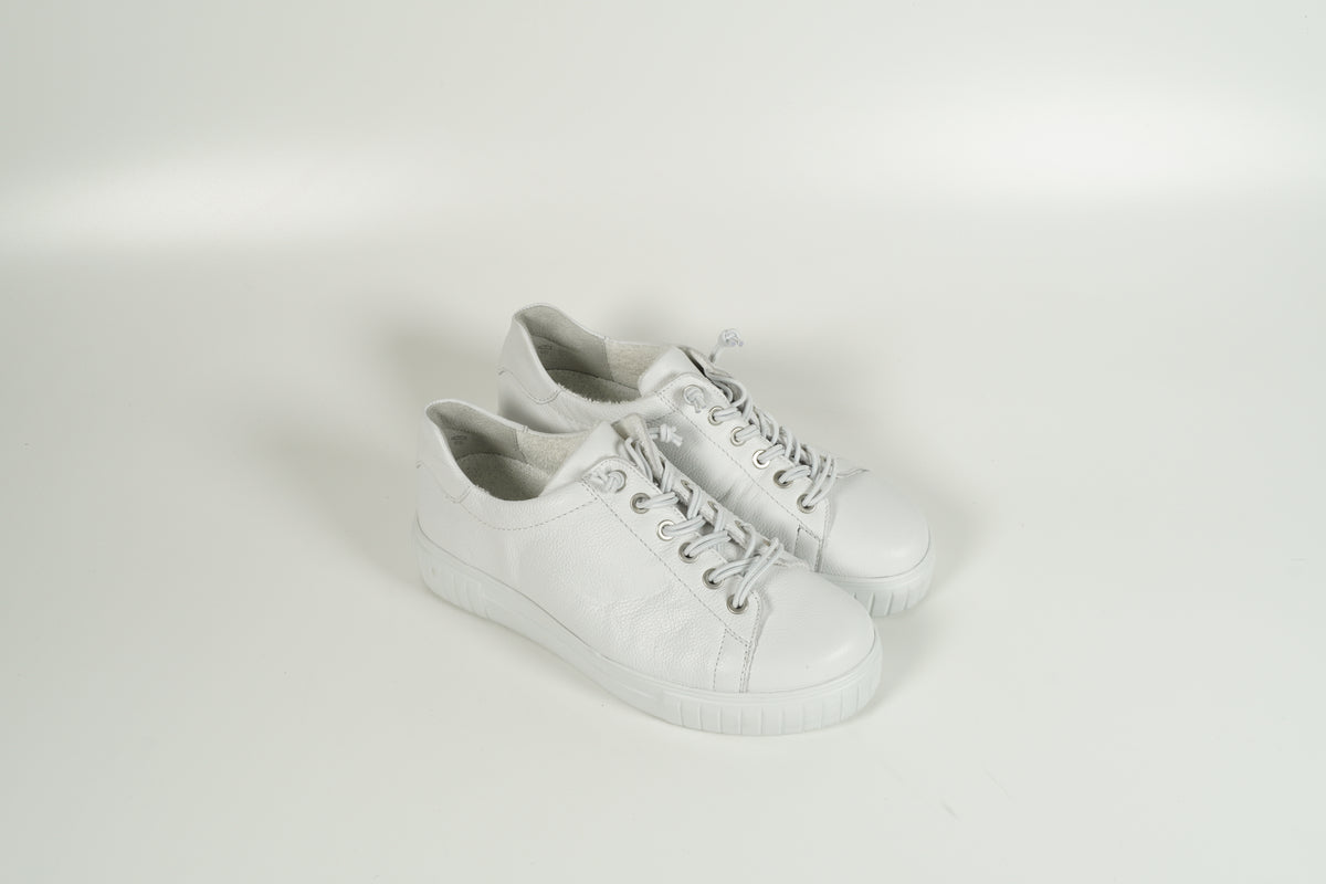 Sneaker White