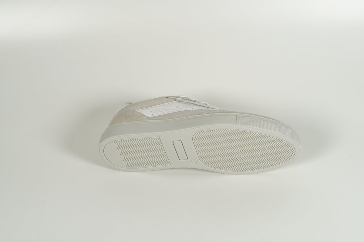 Baskets grises