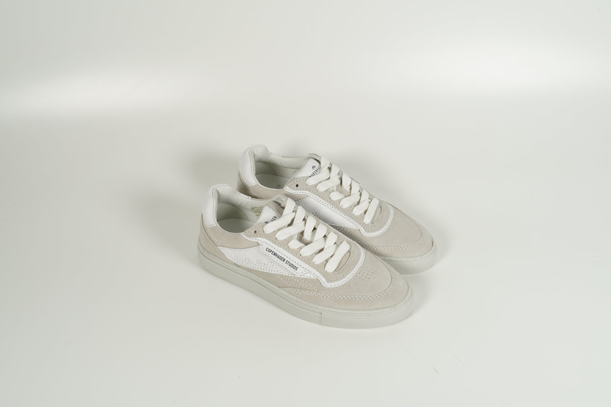 Baskets grises