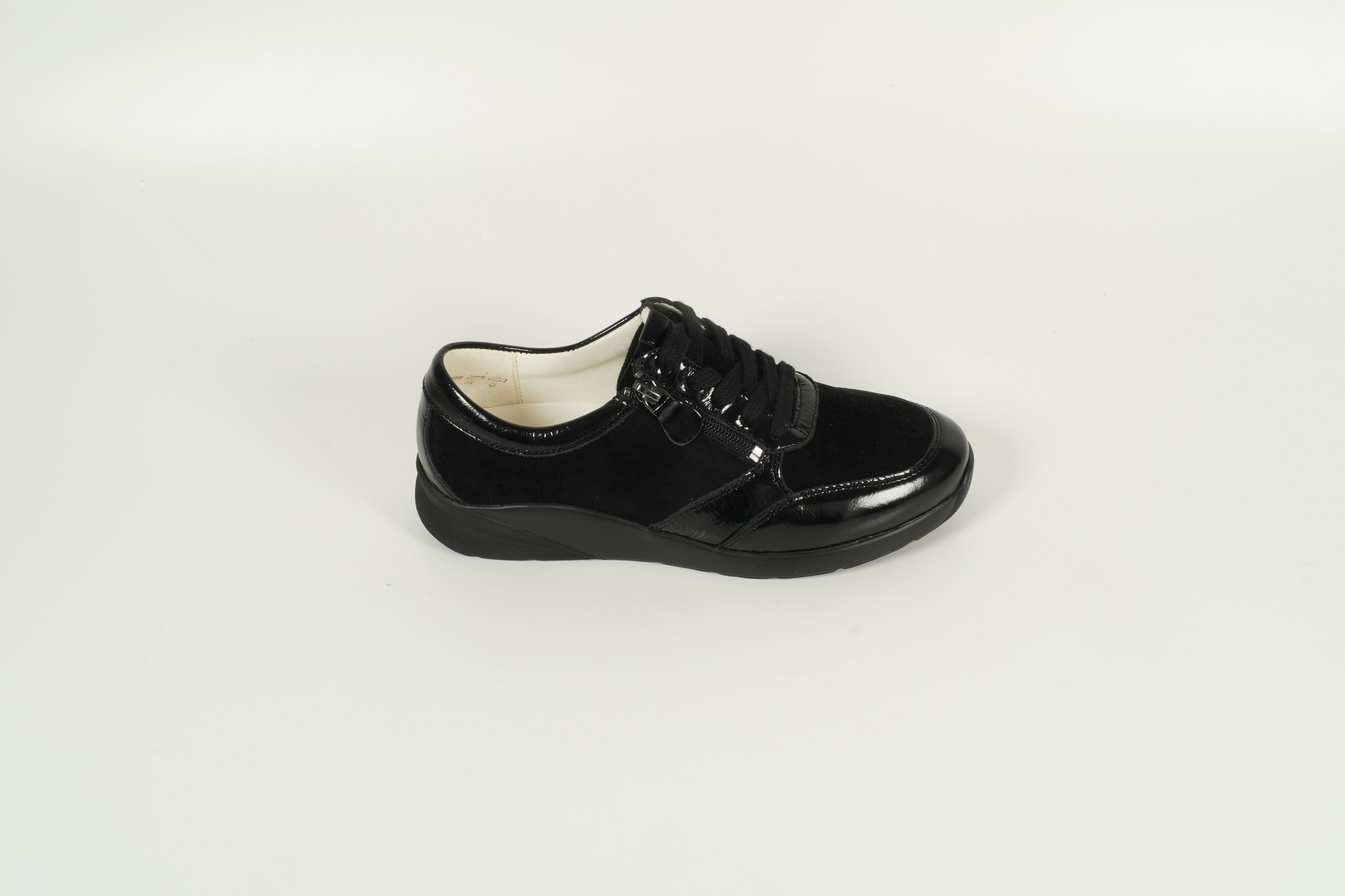 Sneaker Schwarz