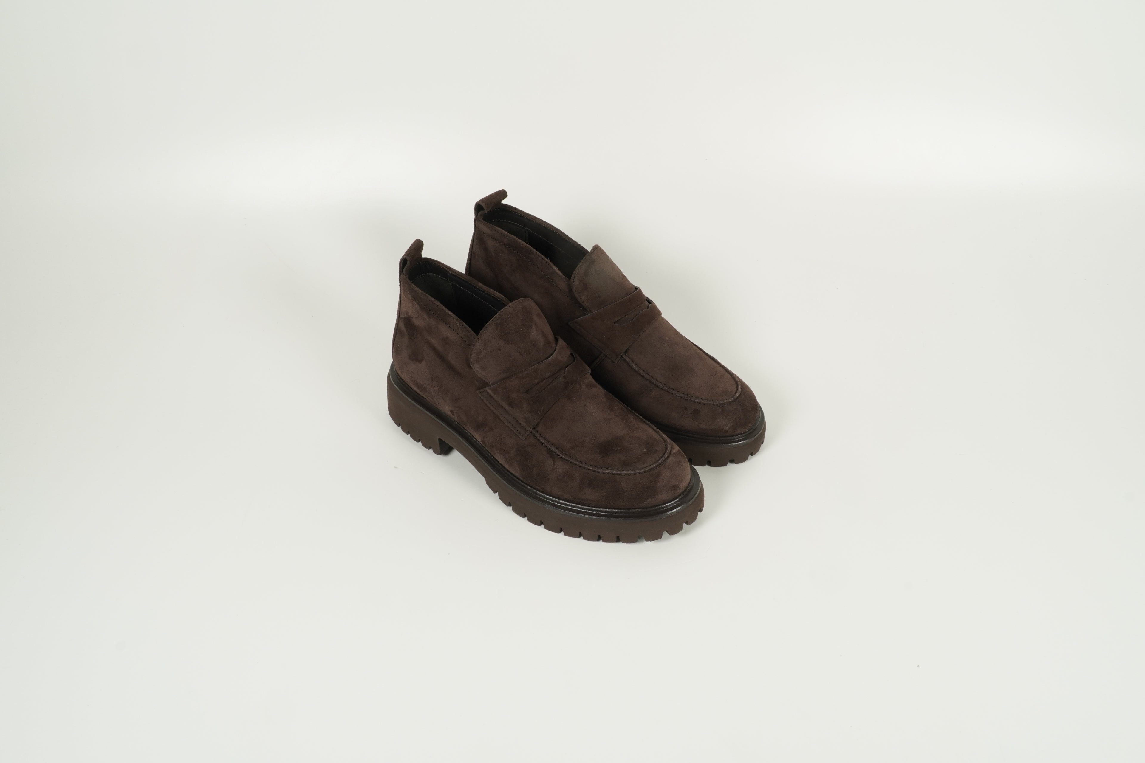 8344-001 soft Suede Mocca