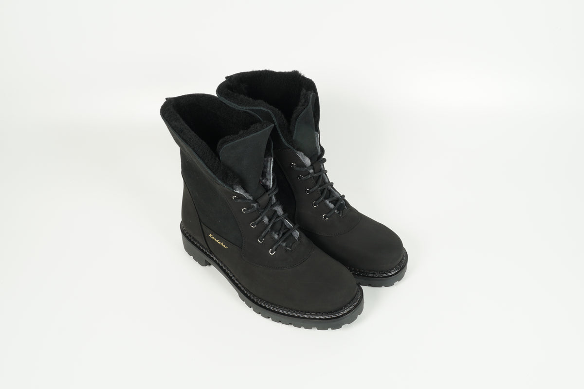 Boot Fiesch Schwarz