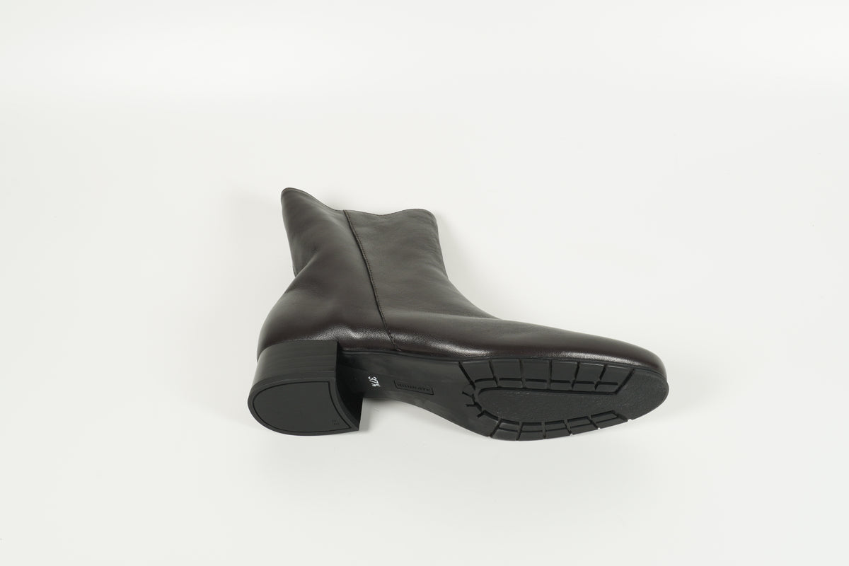 ankle boots brown