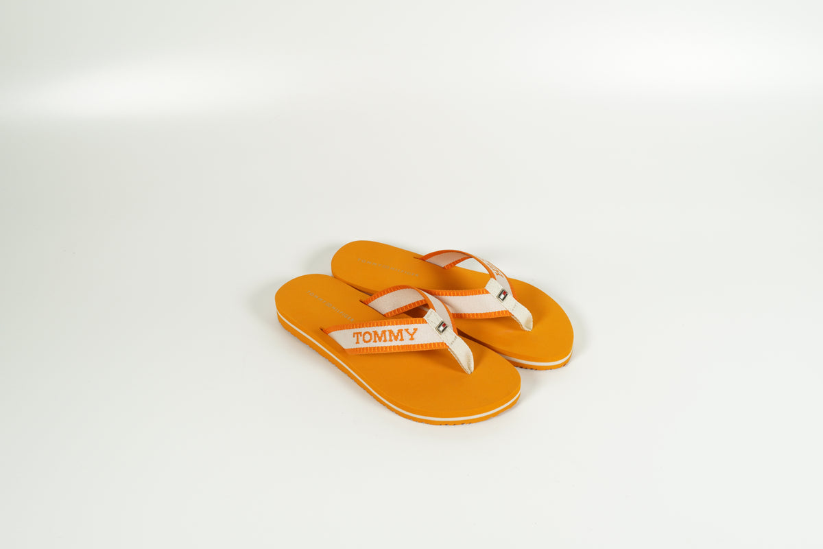 Tongs oranges