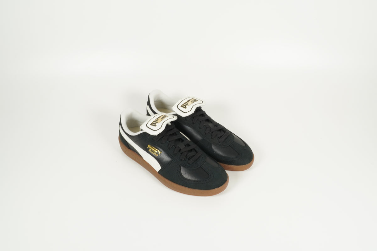 Baskets noires