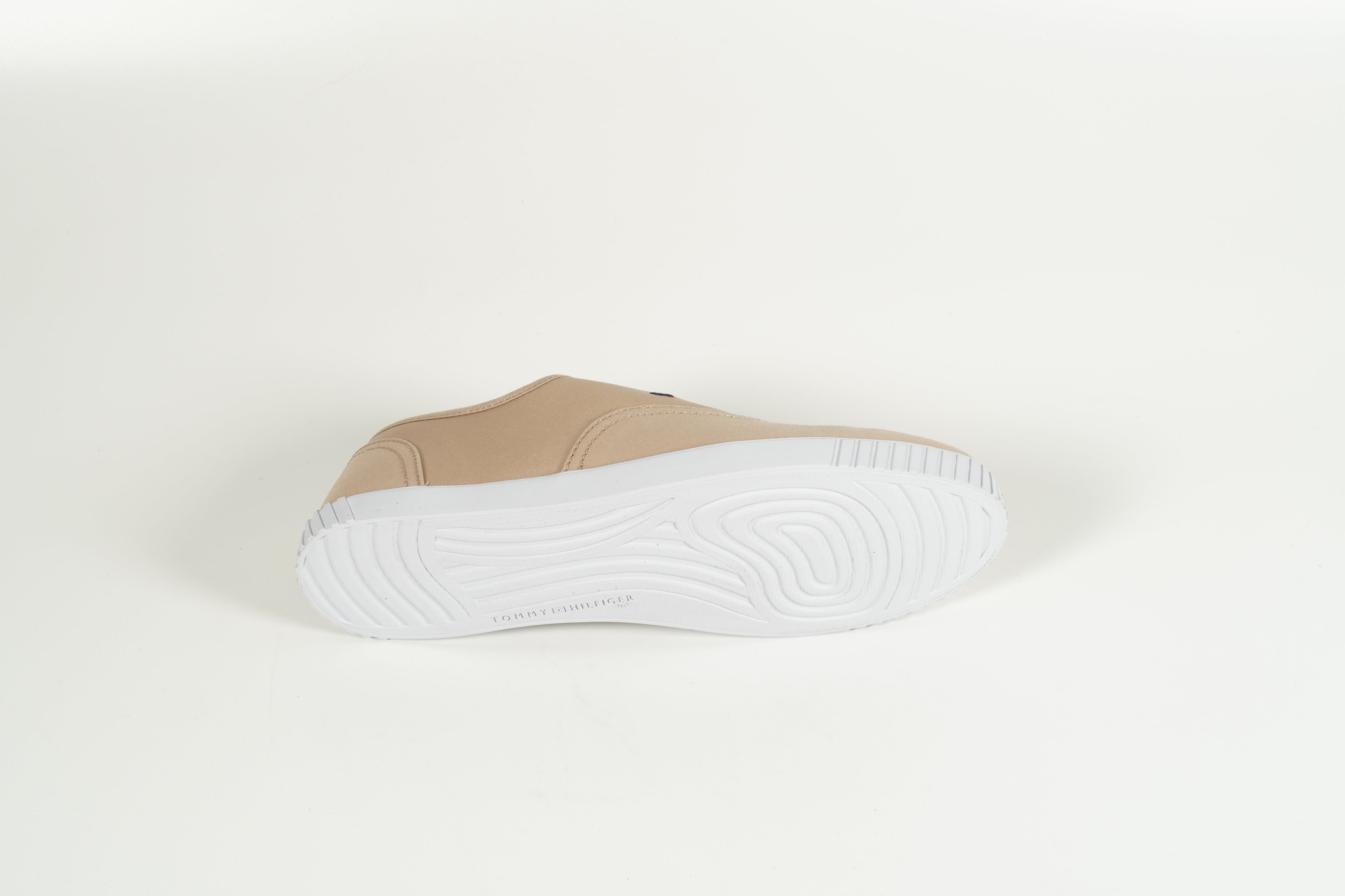 Baskets beiges