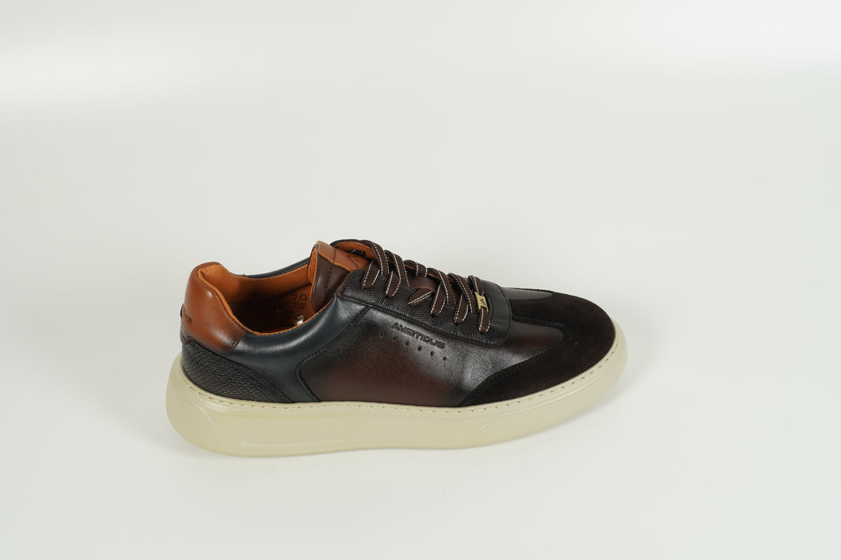 Sneaker Brown