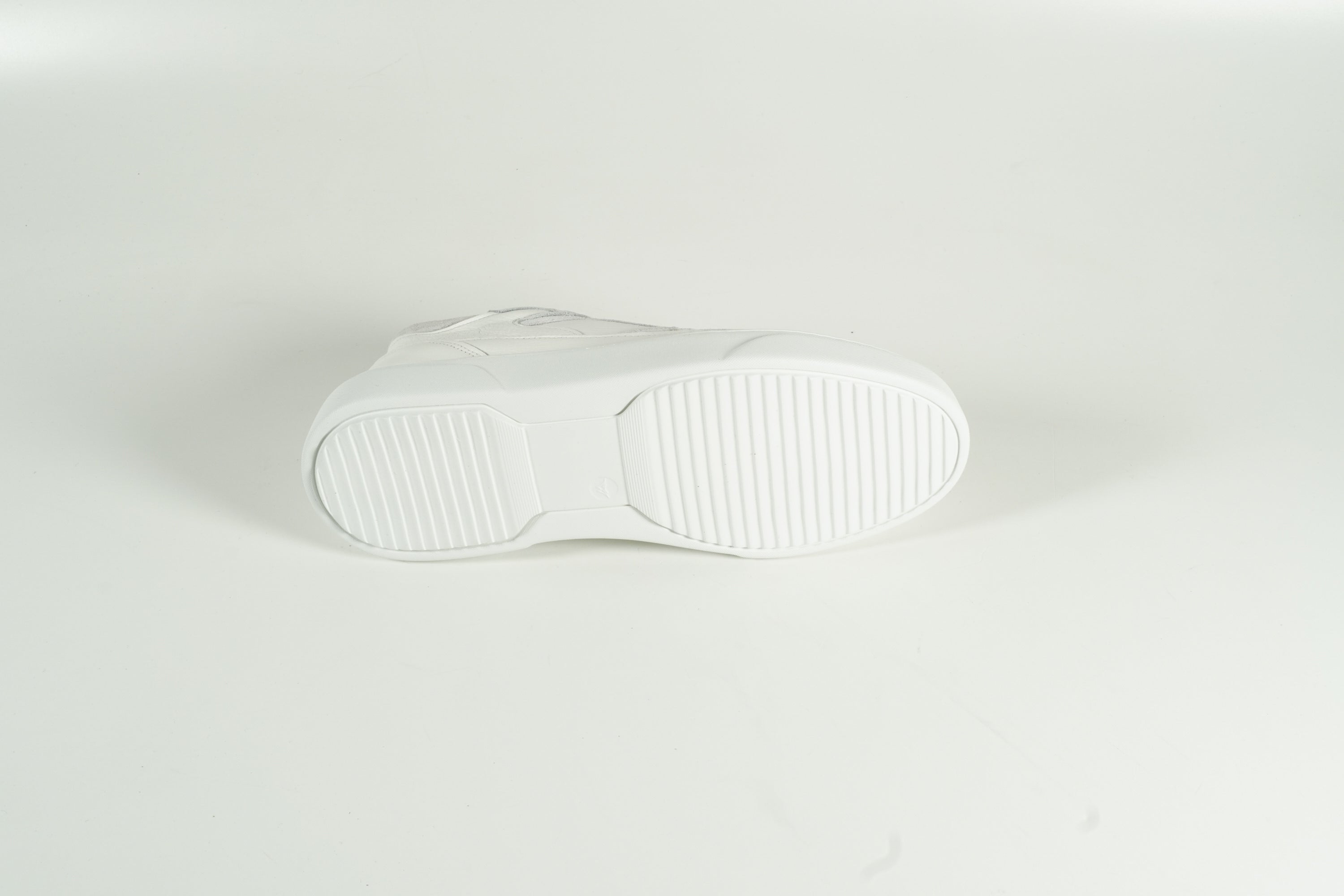 Sneaker White