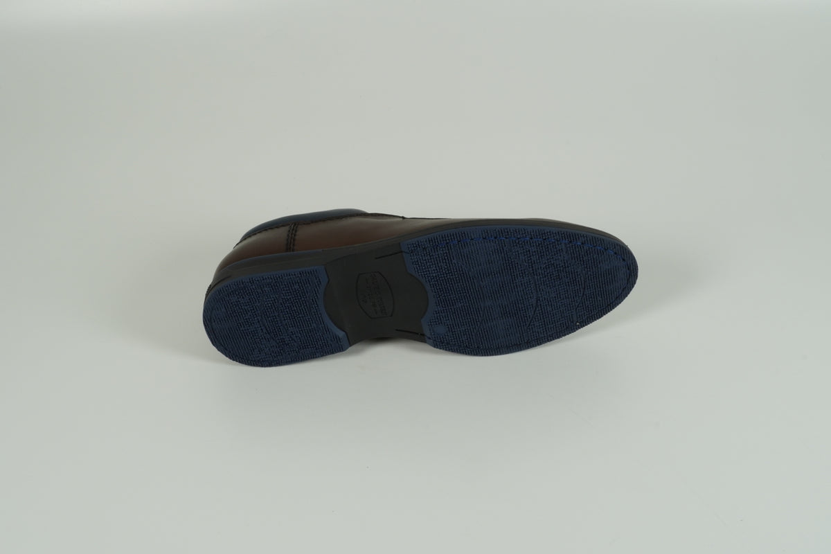 Schnürschuh Braun