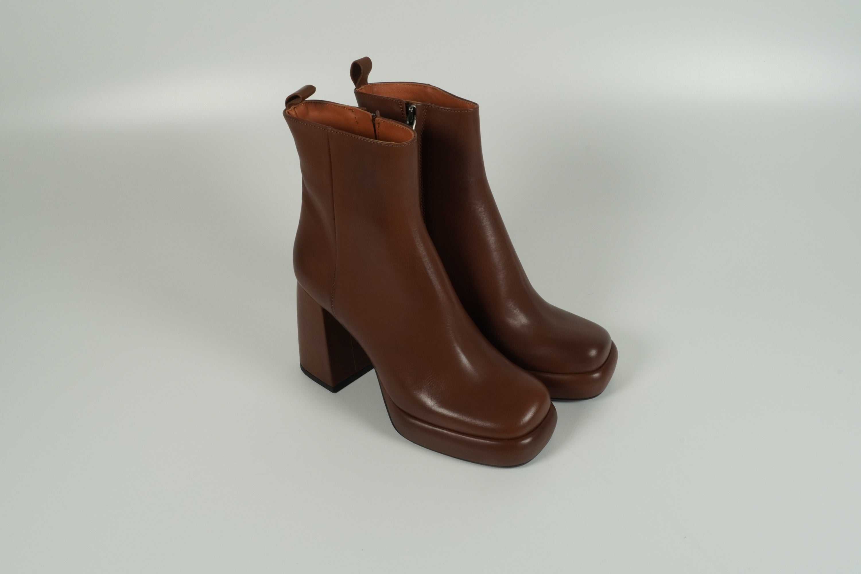 ankle boots brown