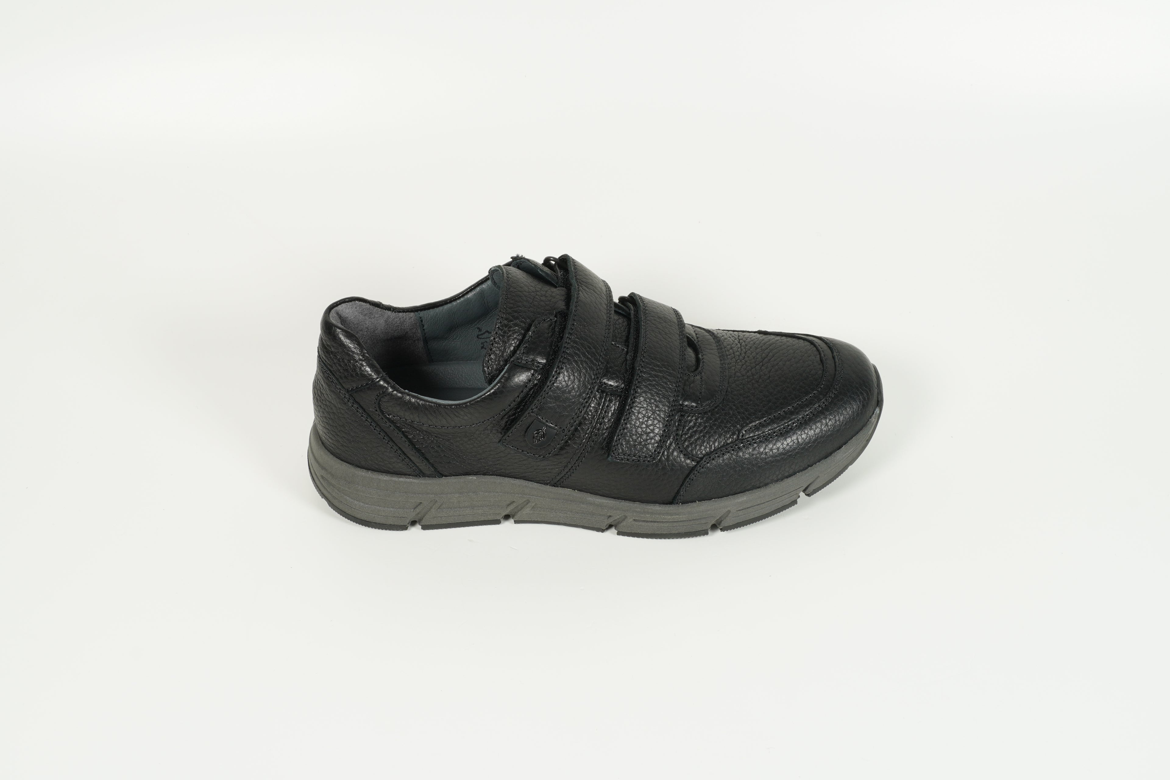 323304 199 001 Cerf noir