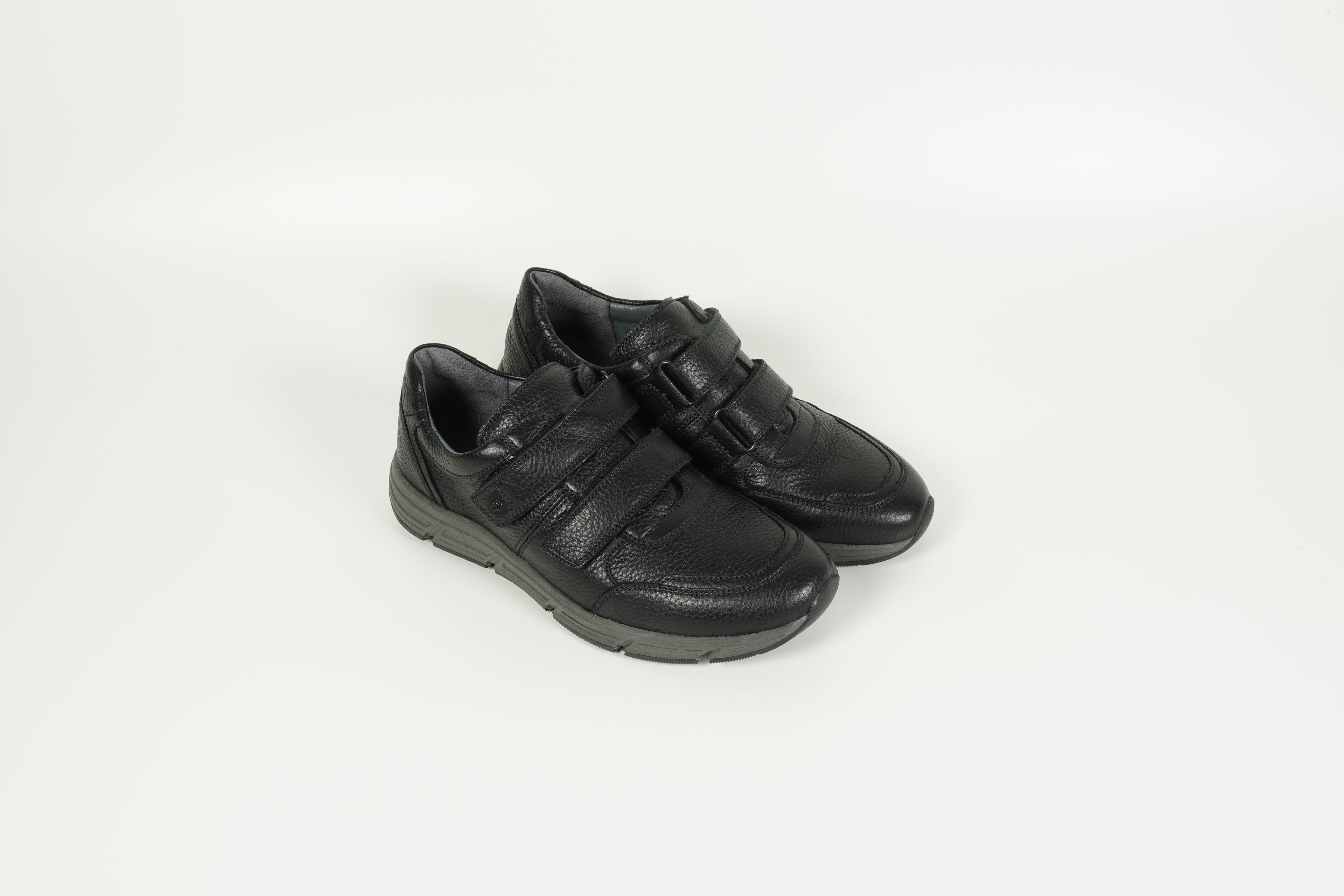 323304 199 001 Cerf noir