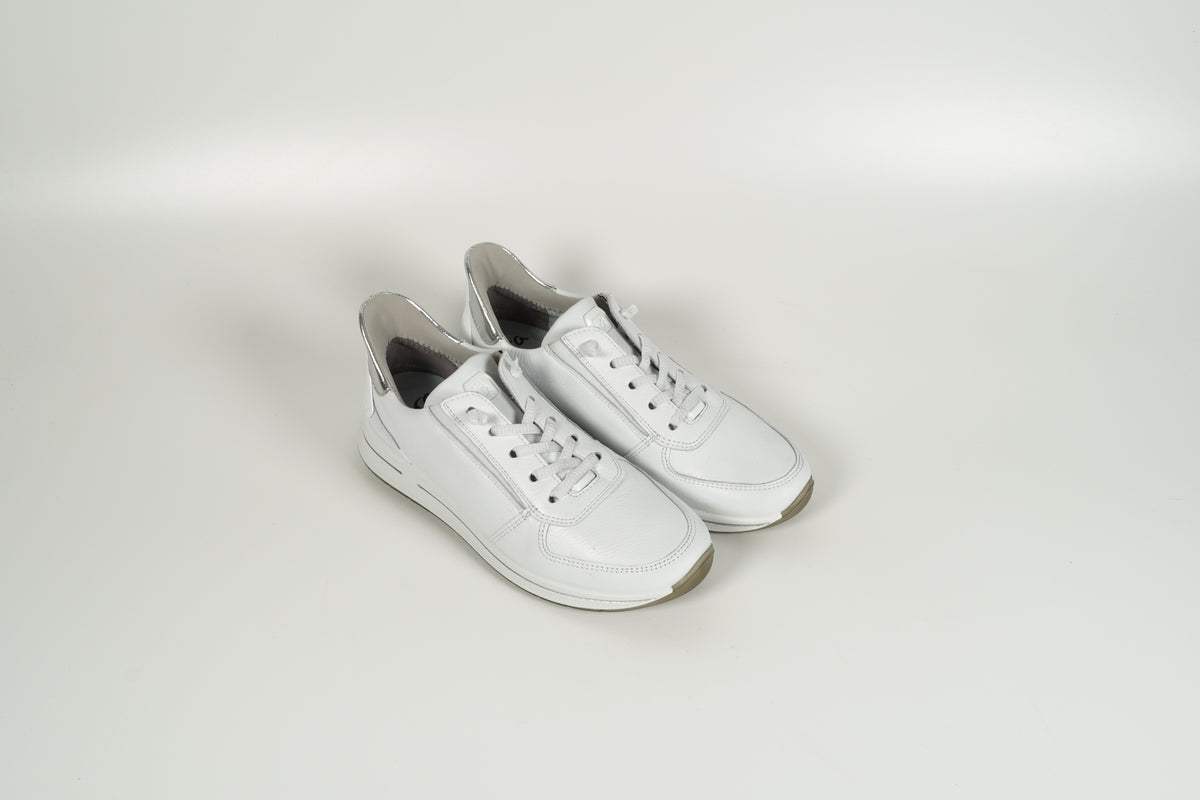 Baskets blanches