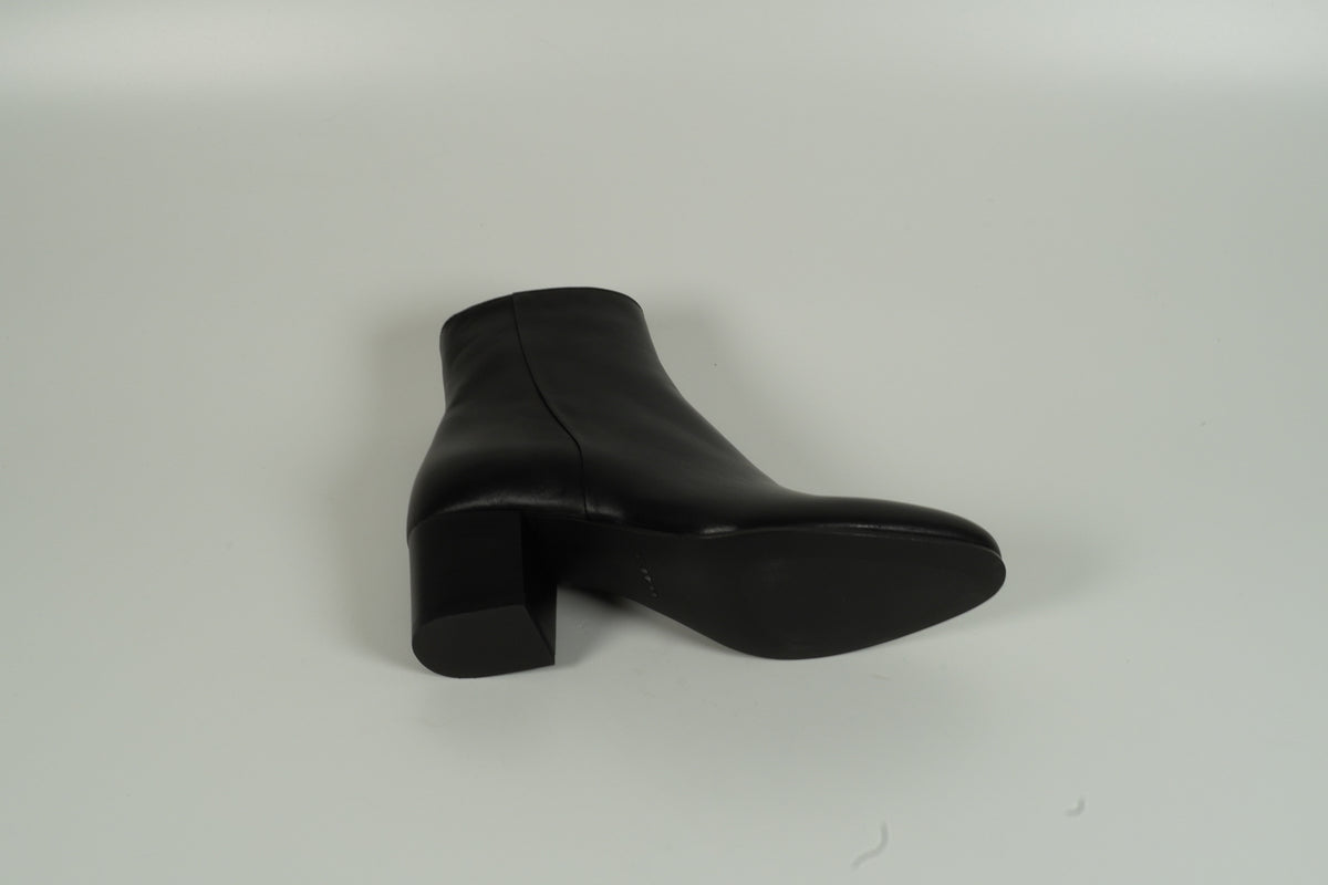 ankle boots black