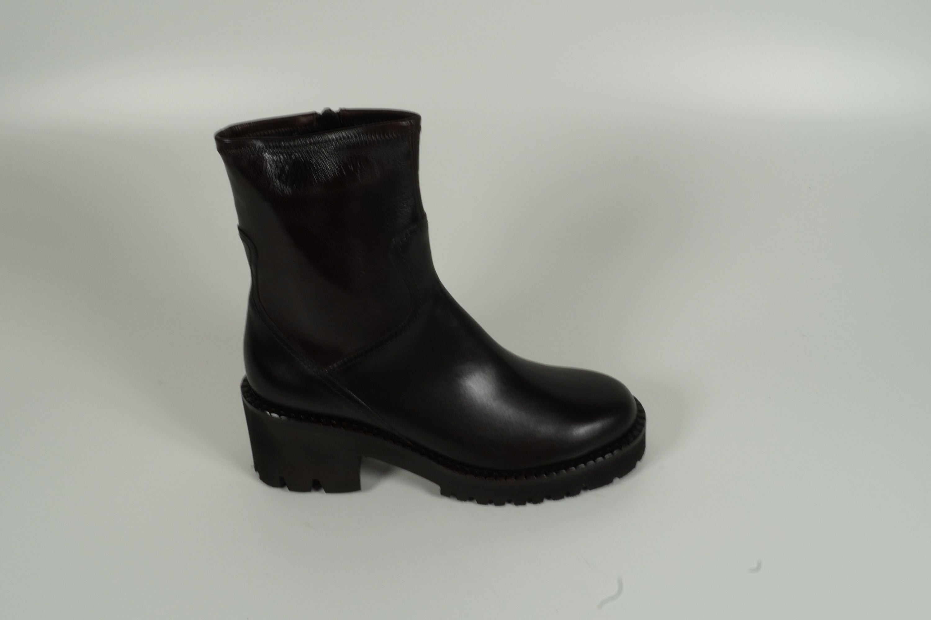 ankle boots brown