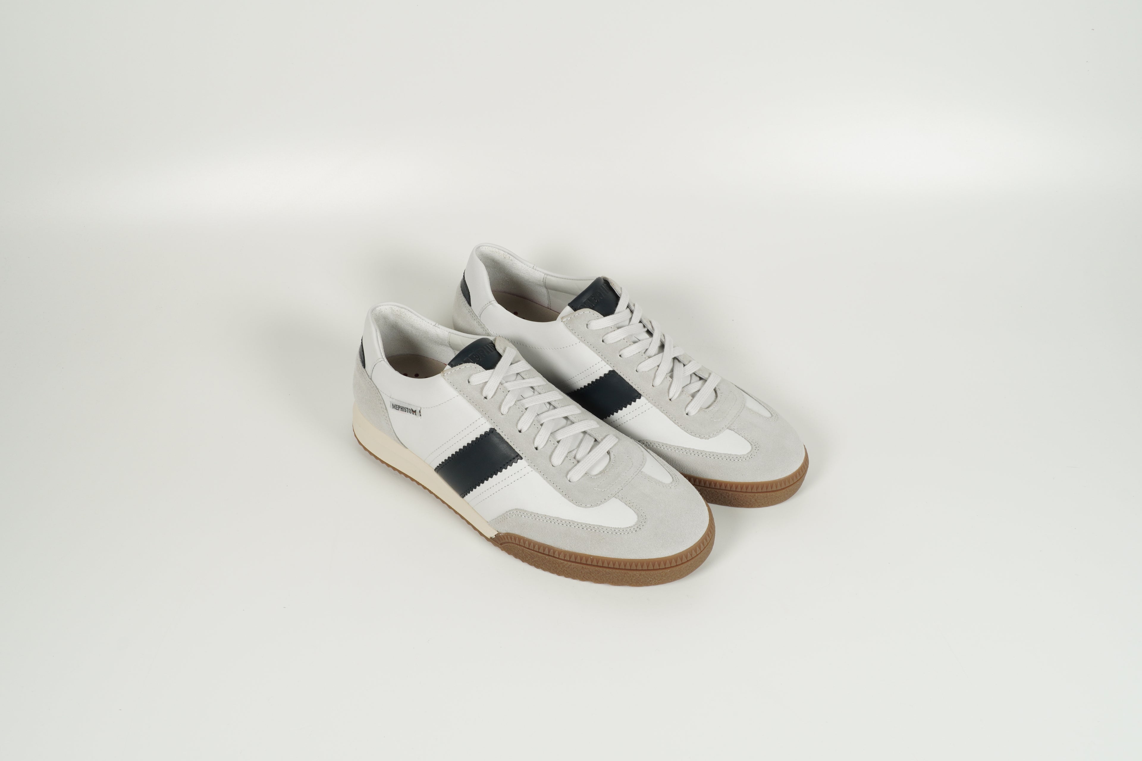 Sneaker Grau