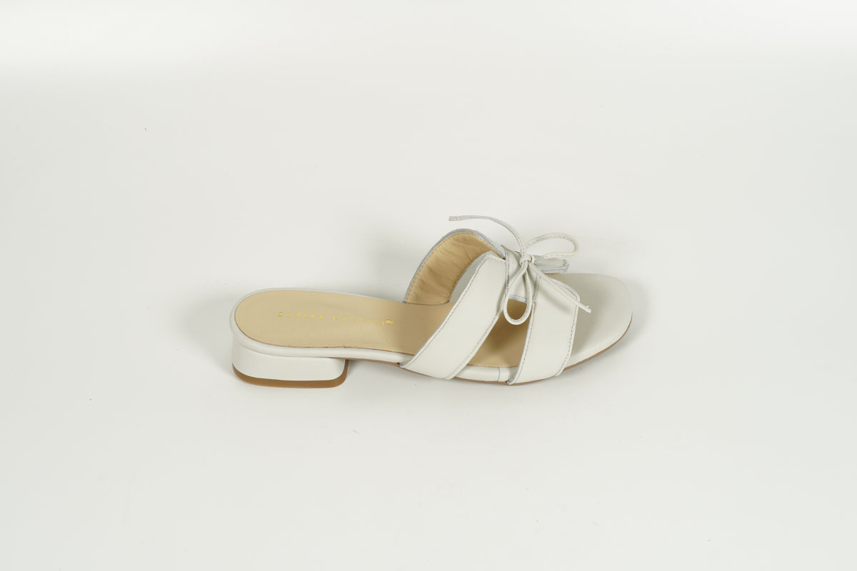 Pantolette Weiss