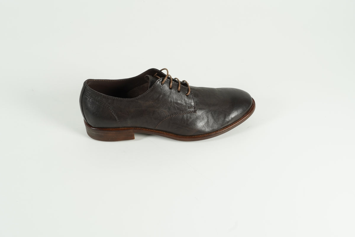 Lace-up Shoe Brown