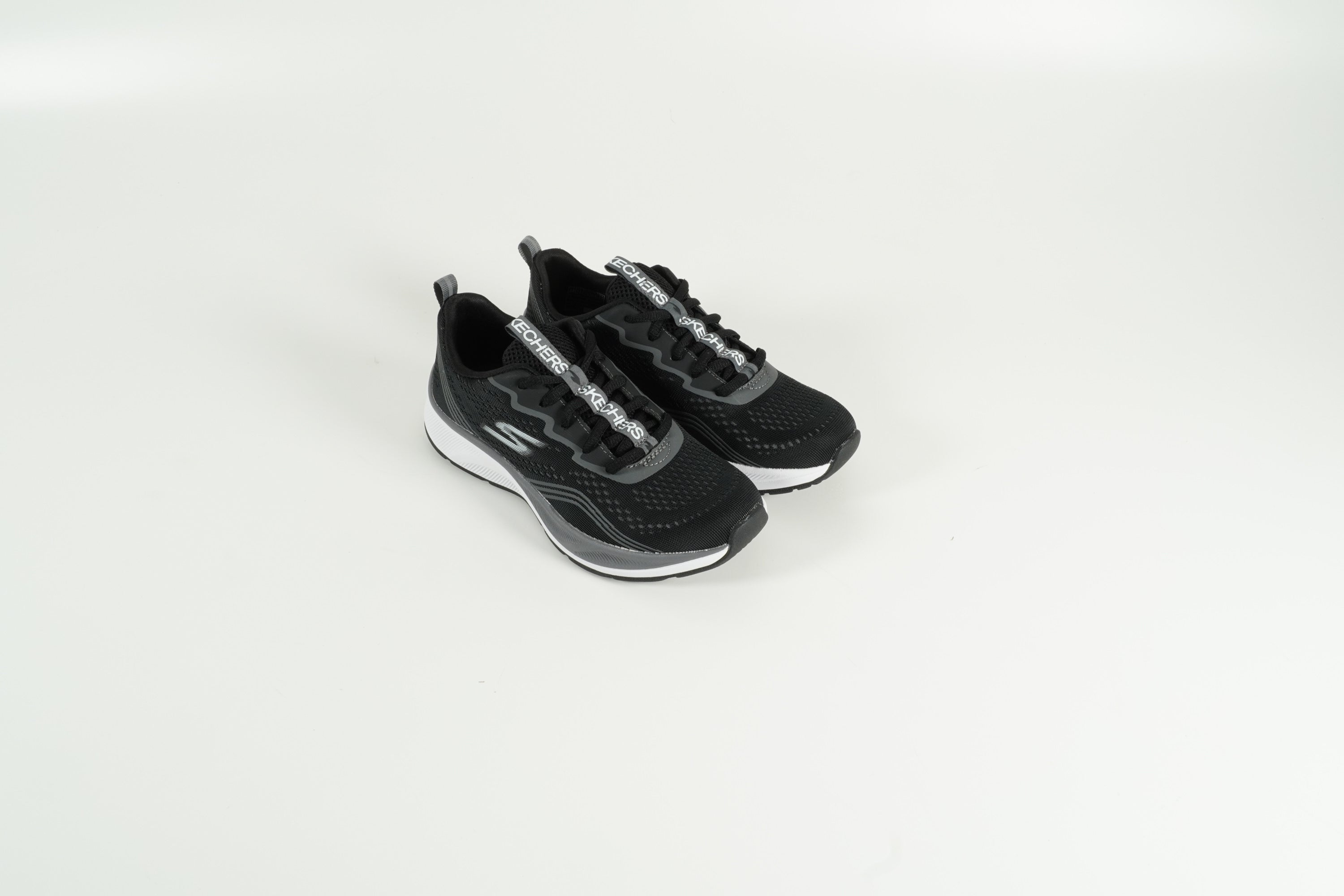 Baskets noires