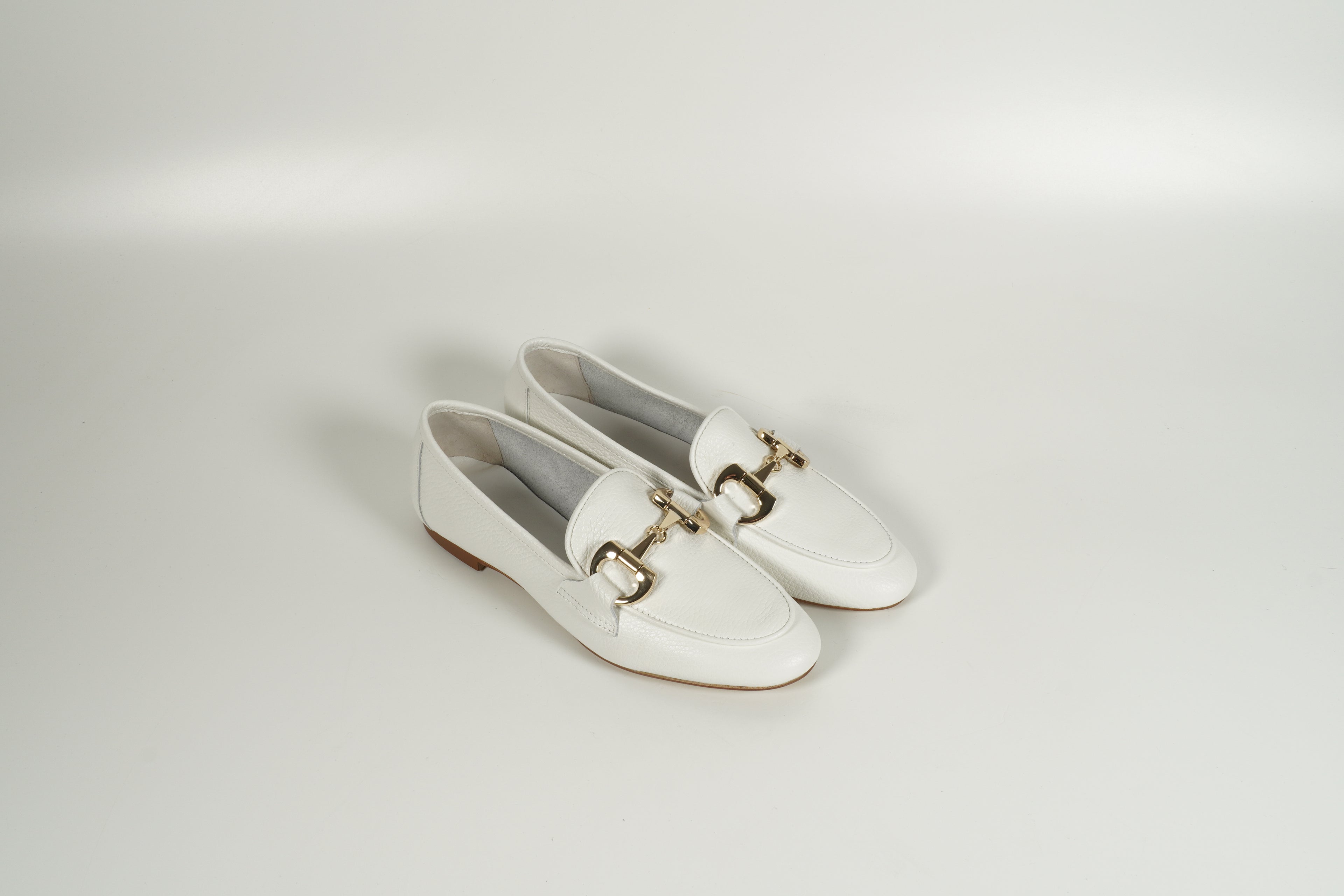 Moccasin White