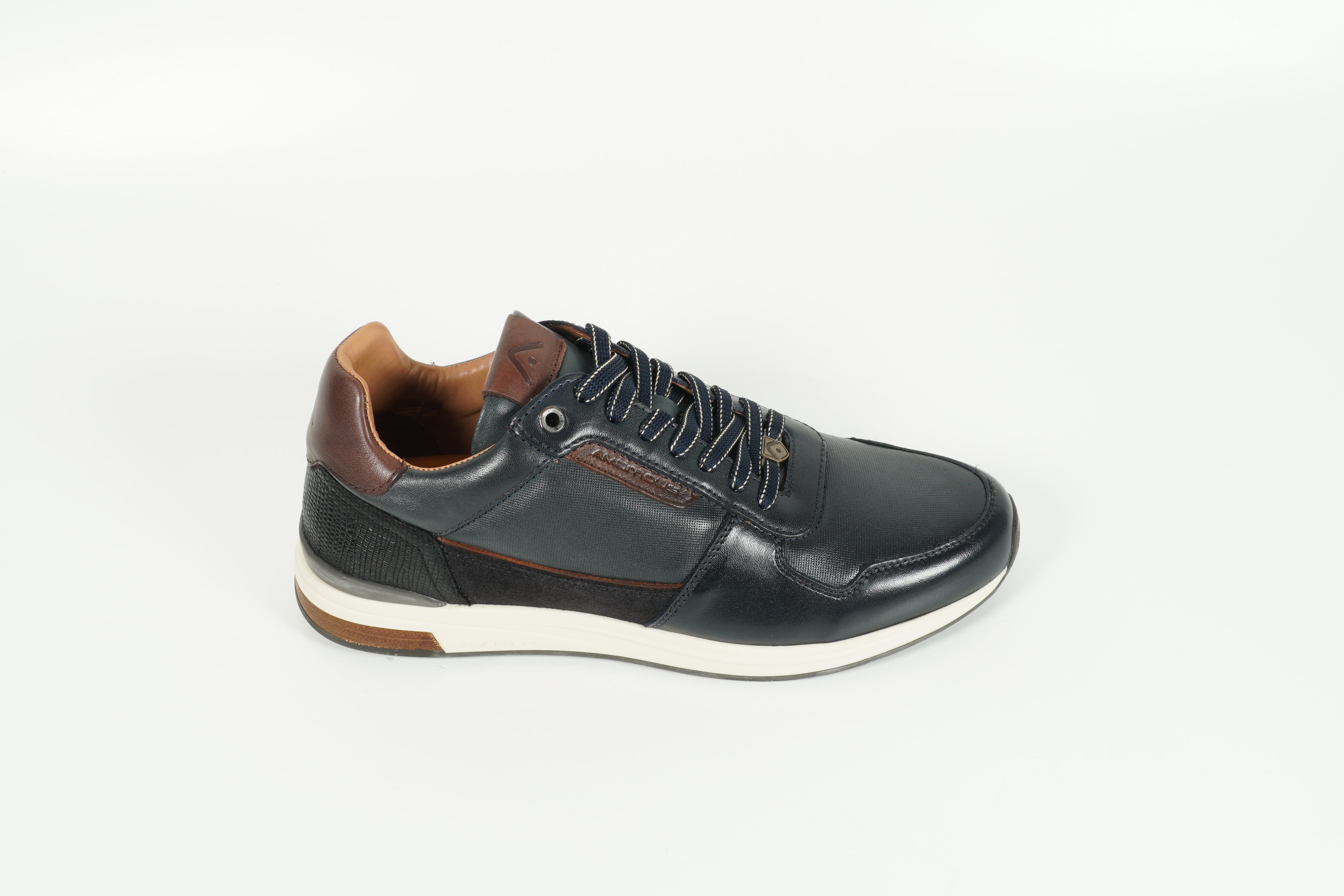 Sneaker Blau