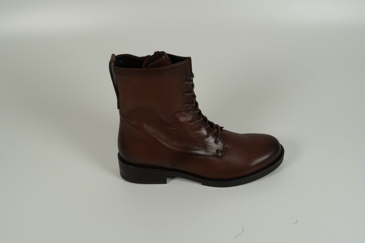 ankle boots brown