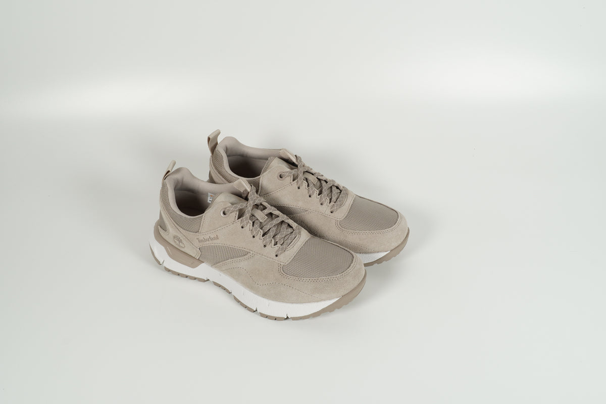 Baskets beiges