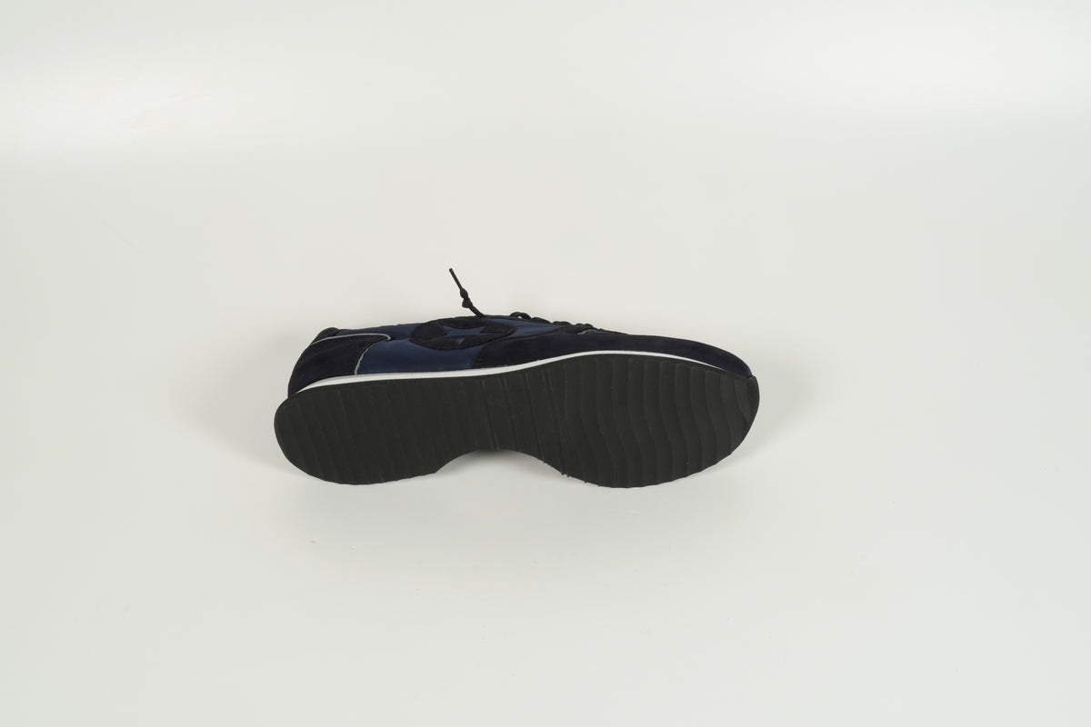 Baskets bleues