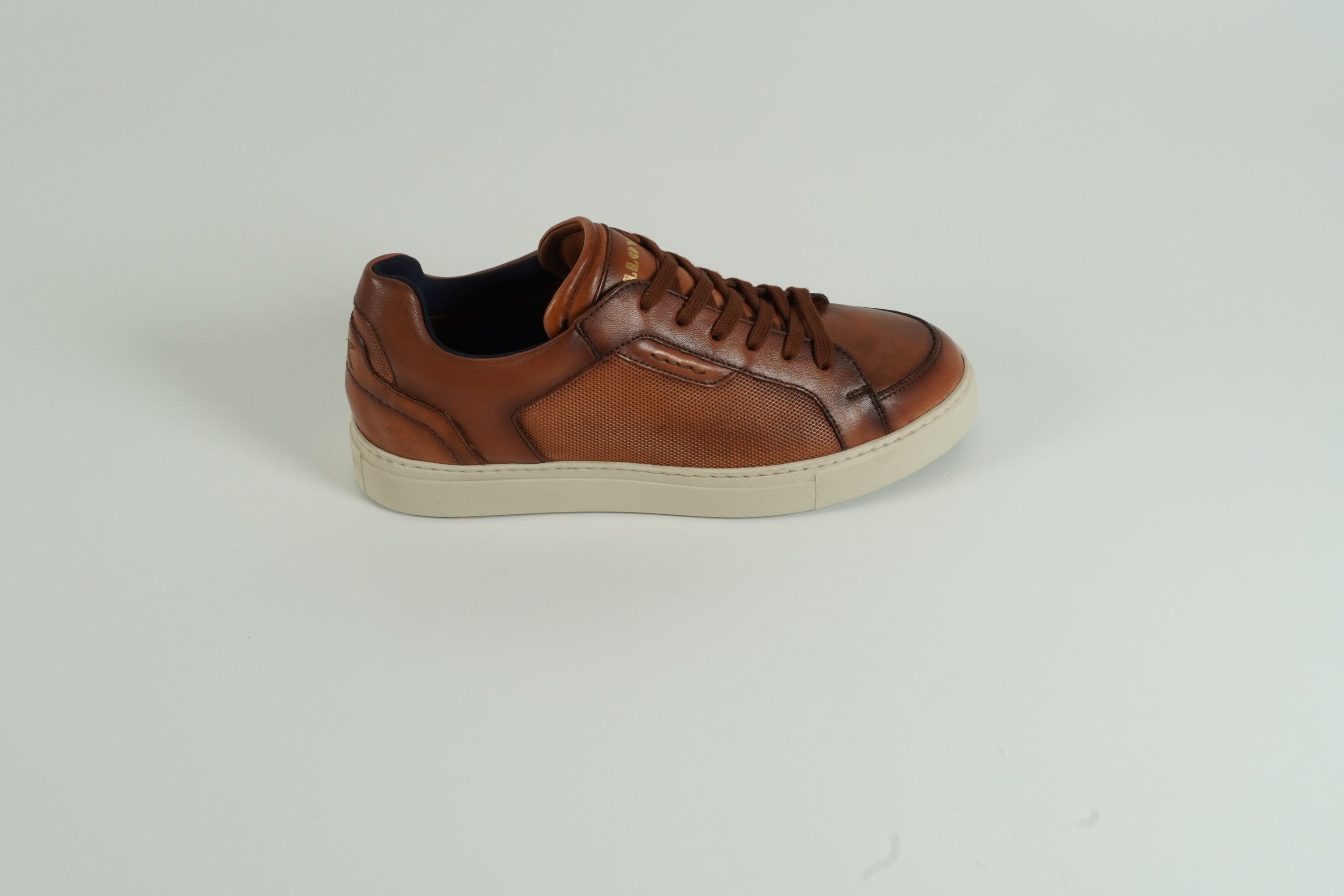 Baskets marron