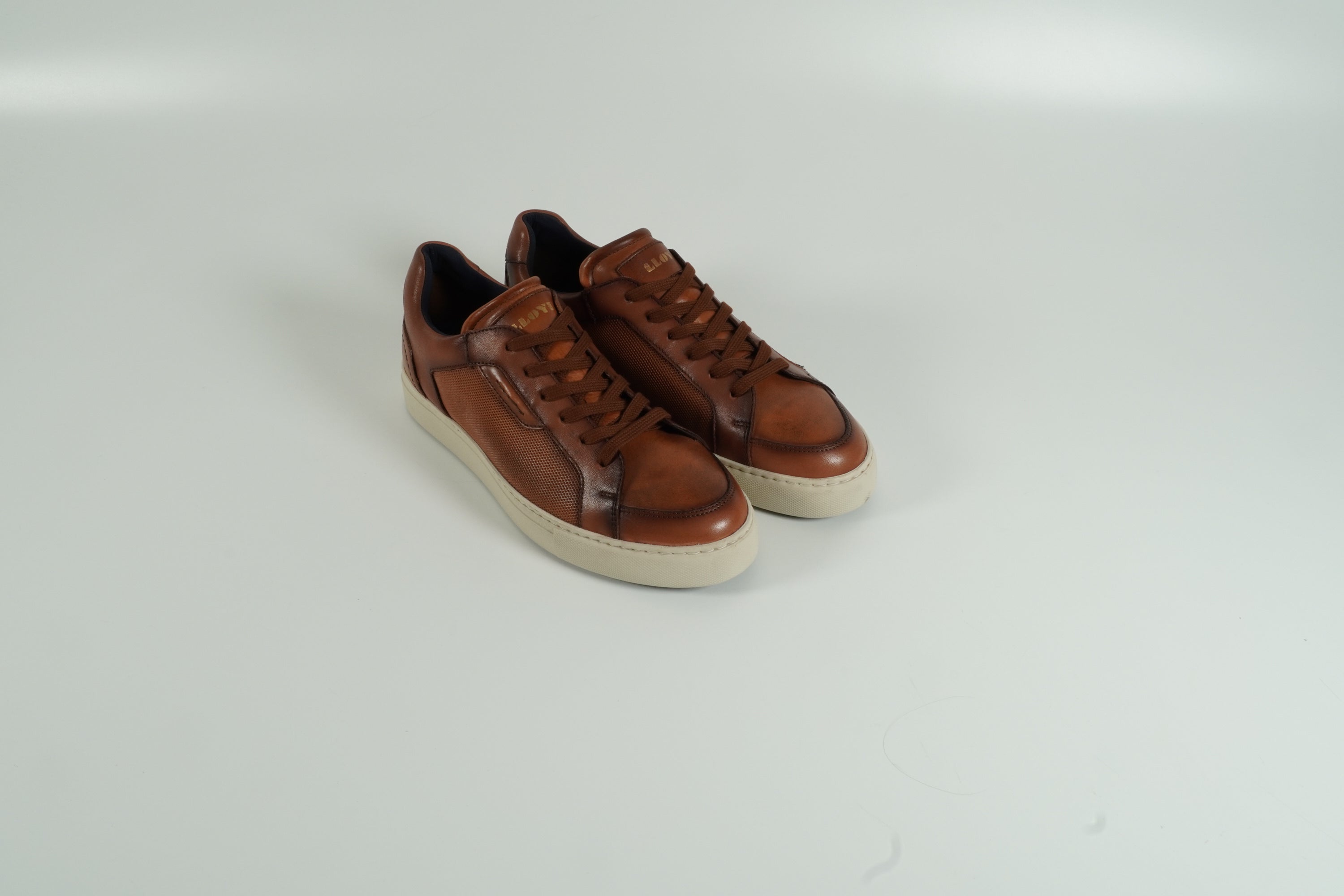 Baskets marron