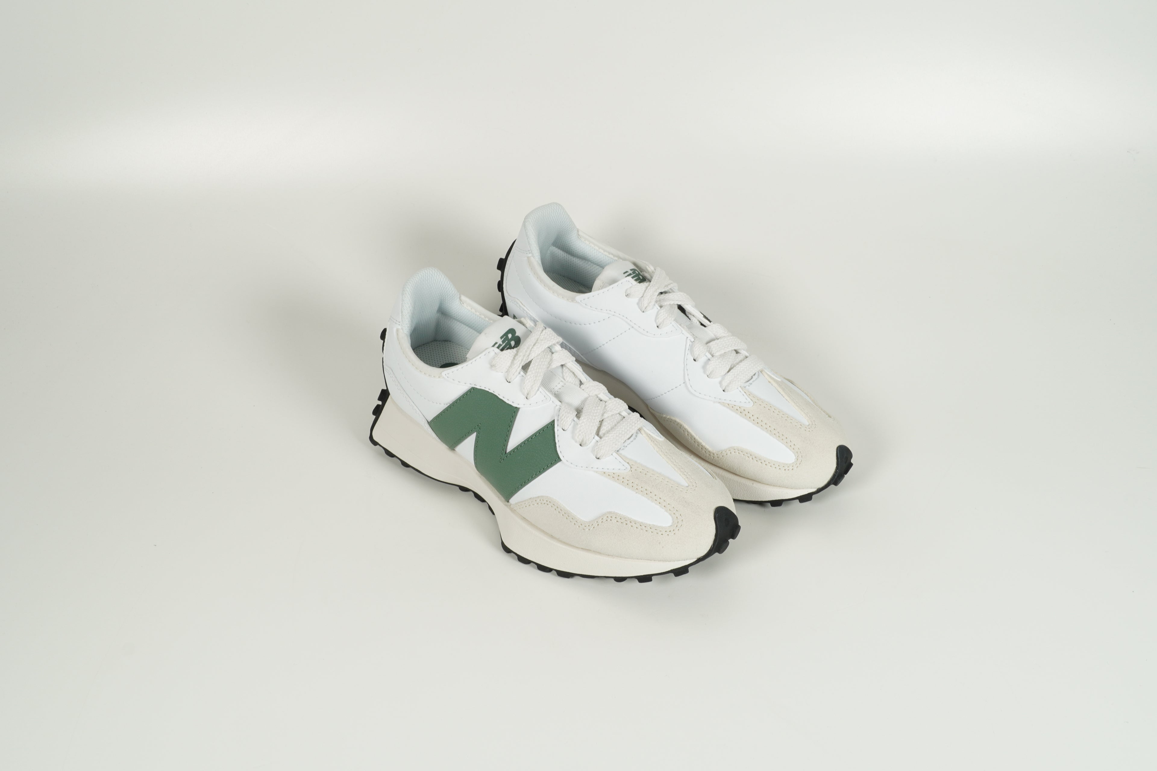 Sneaker 327 Weiss